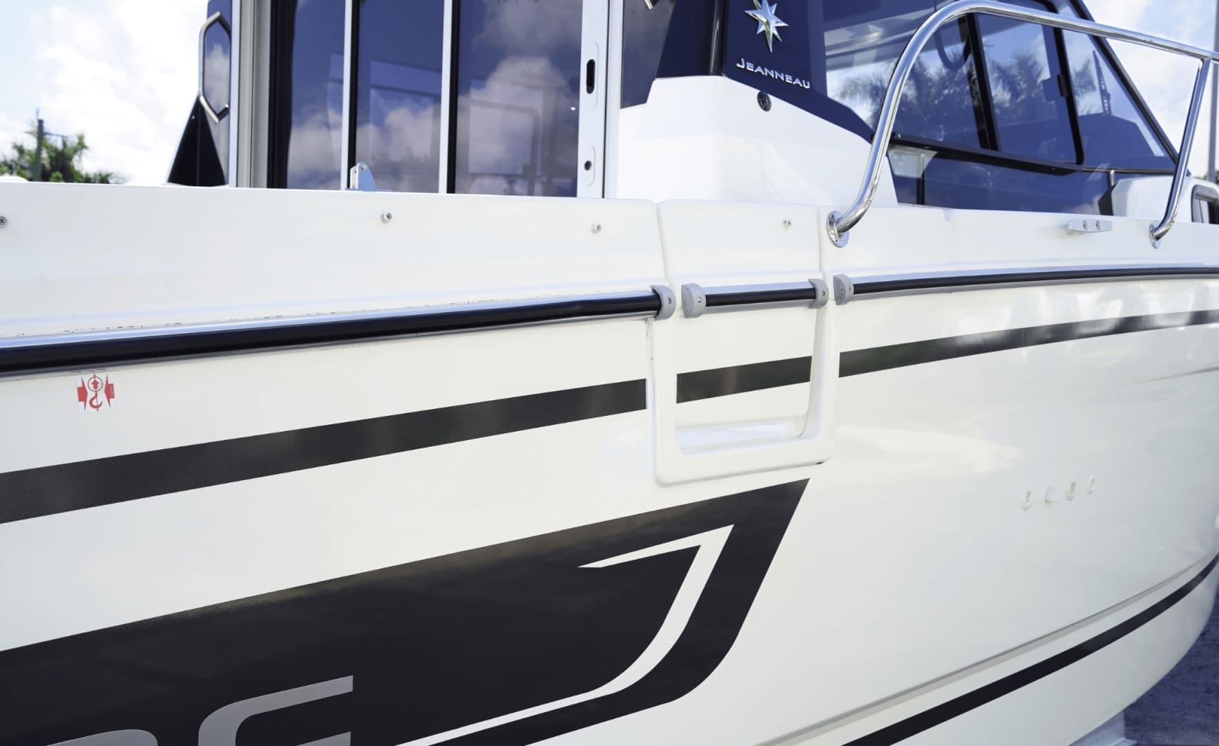 2023 Jeanneau NC 795 S2
