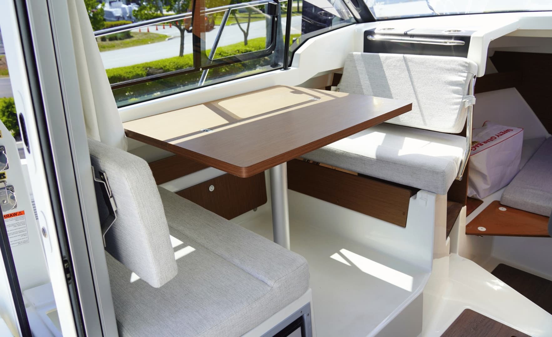 2023 Jeanneau NC 795 S2