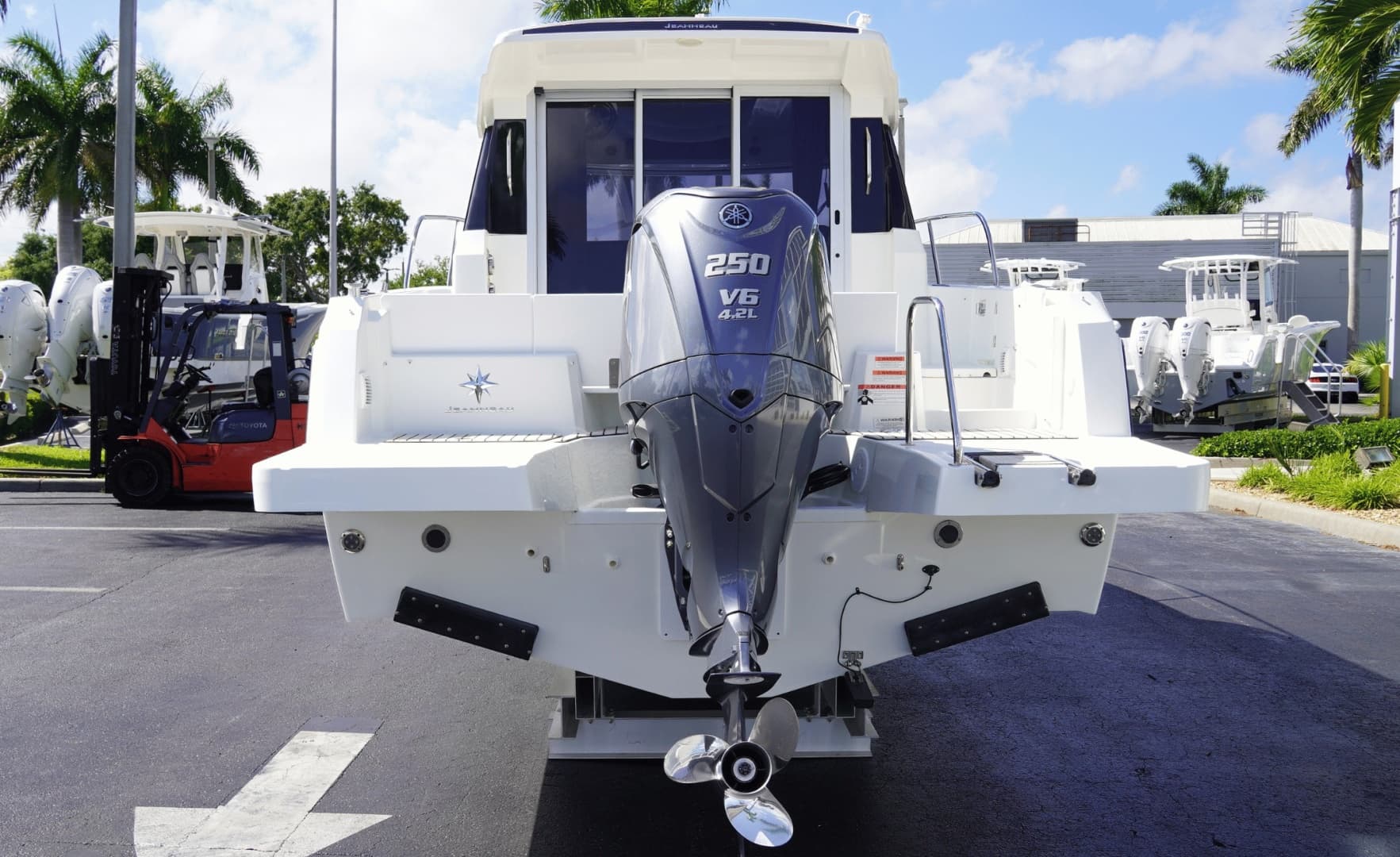 2023 Jeanneau NC 795 S2