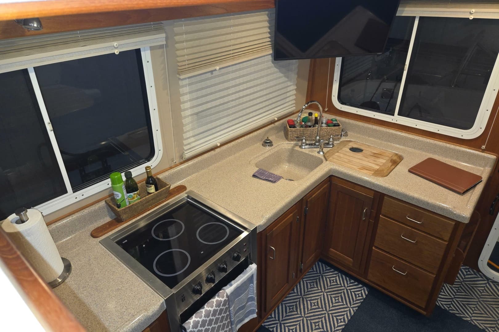 2006 American Tug 34 Pilothouse Trawler