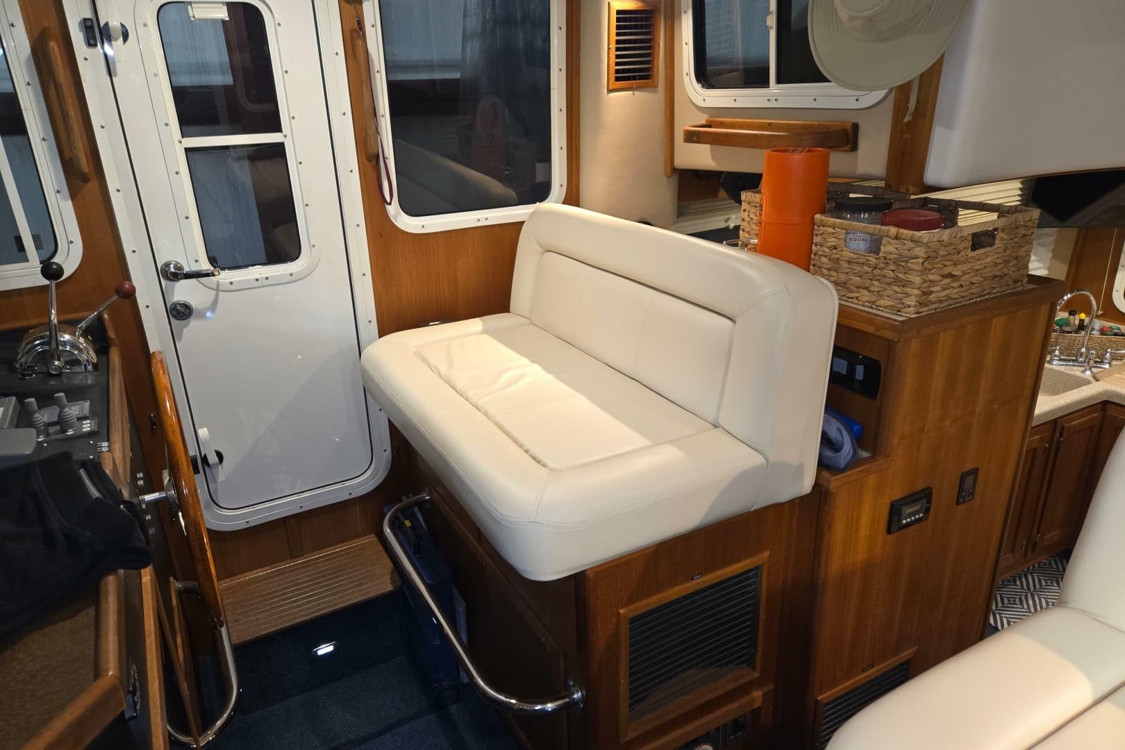 2006 American Tug 34 Pilothouse Trawler