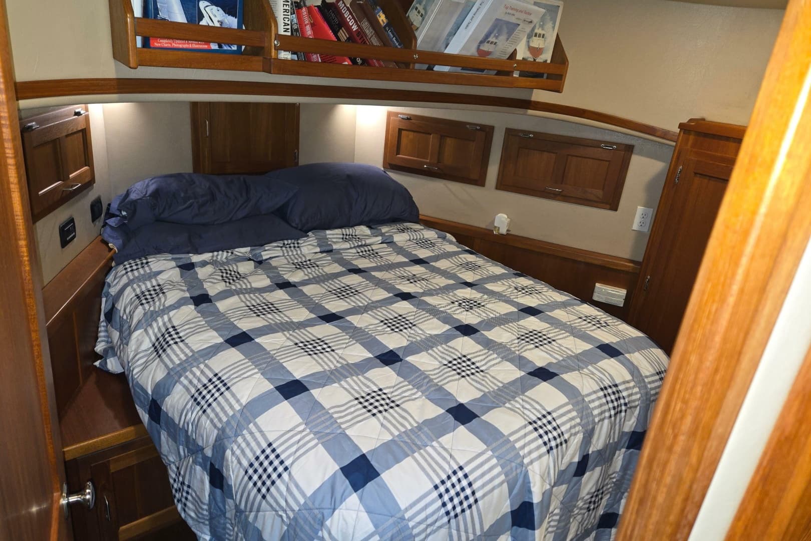 2006 American Tug 34 Pilothouse Trawler