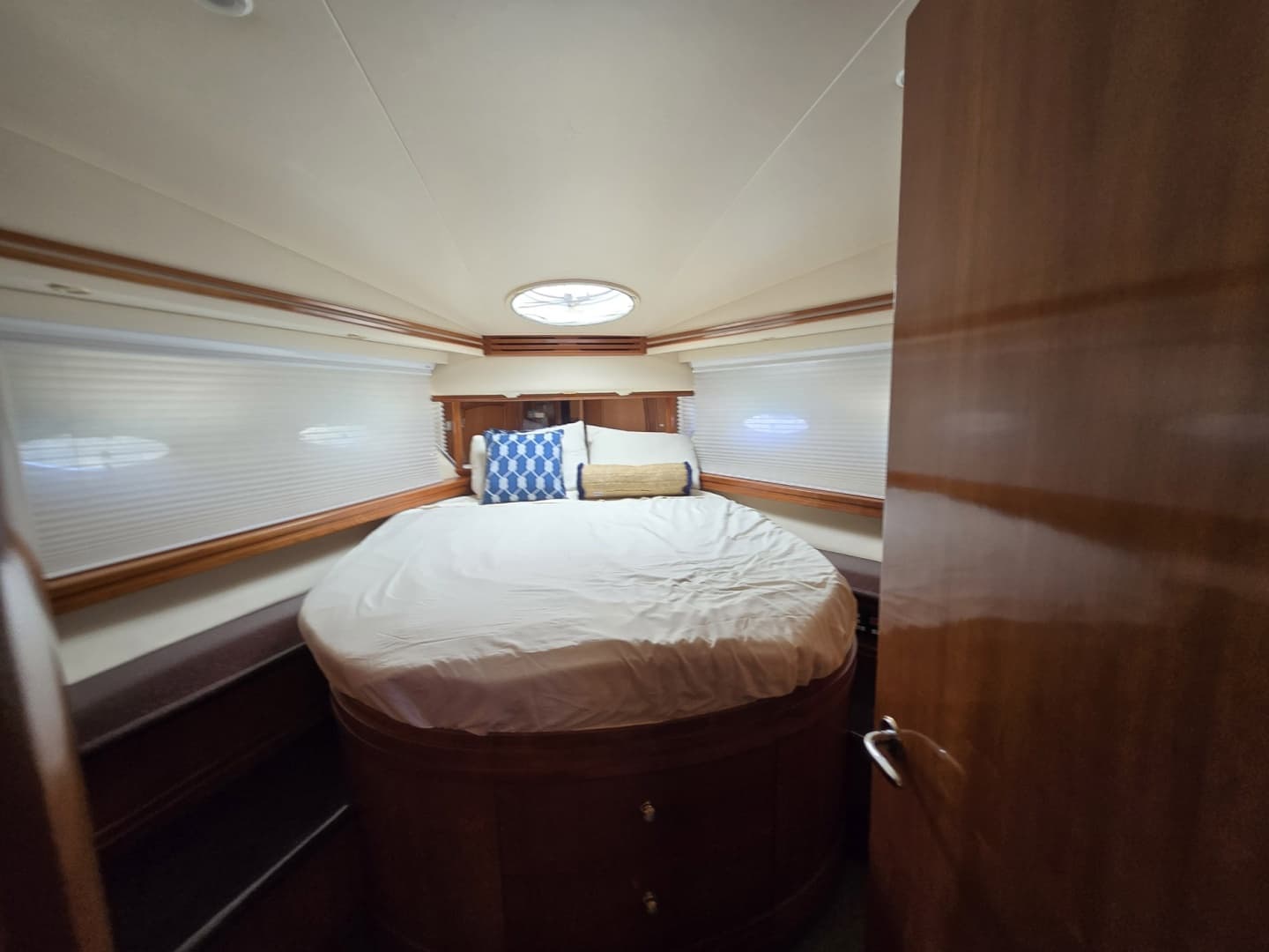 2001 Carver 570 Voyager Pilothouse