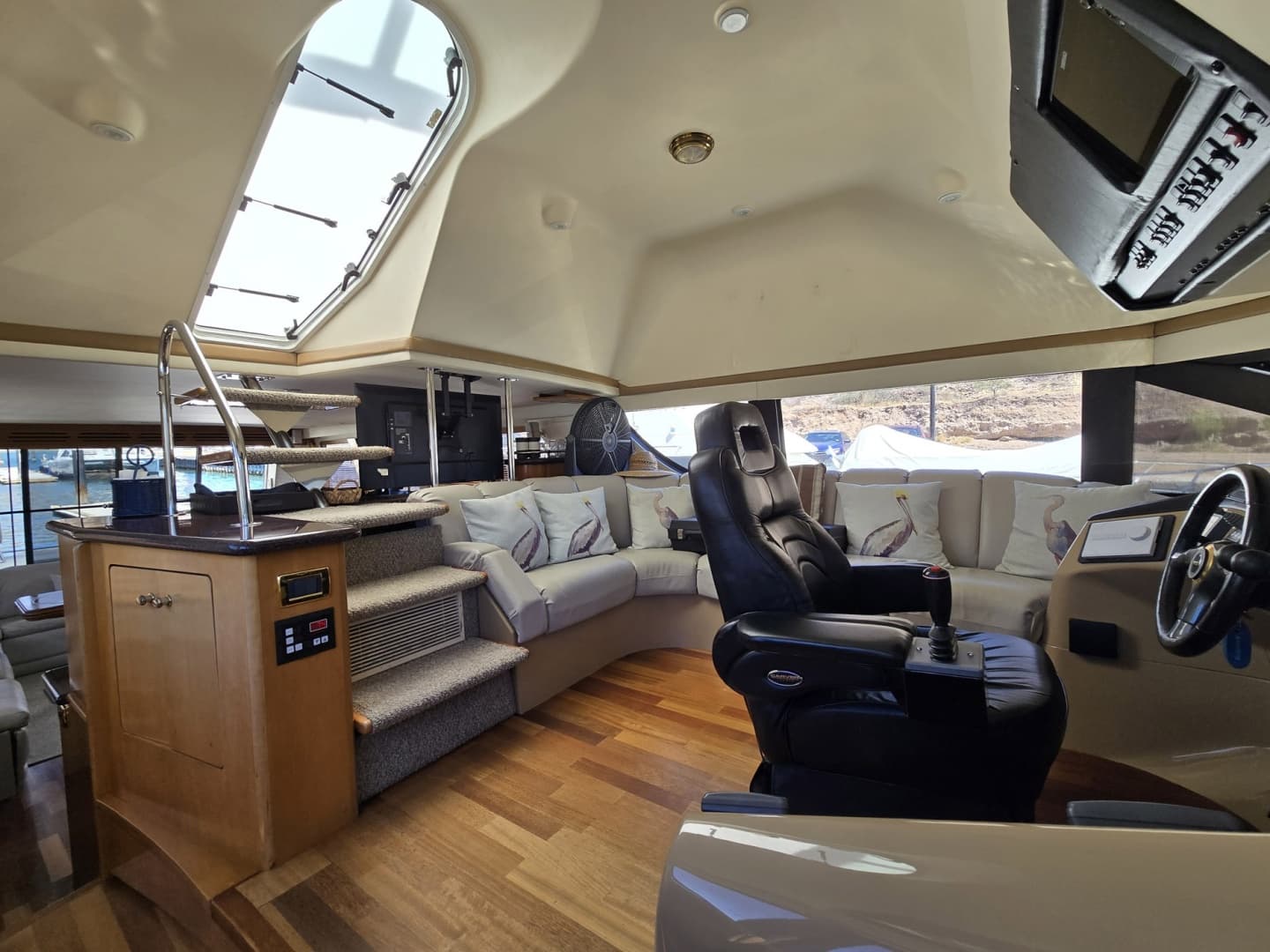 2001 Carver 570 Voyager Pilothouse