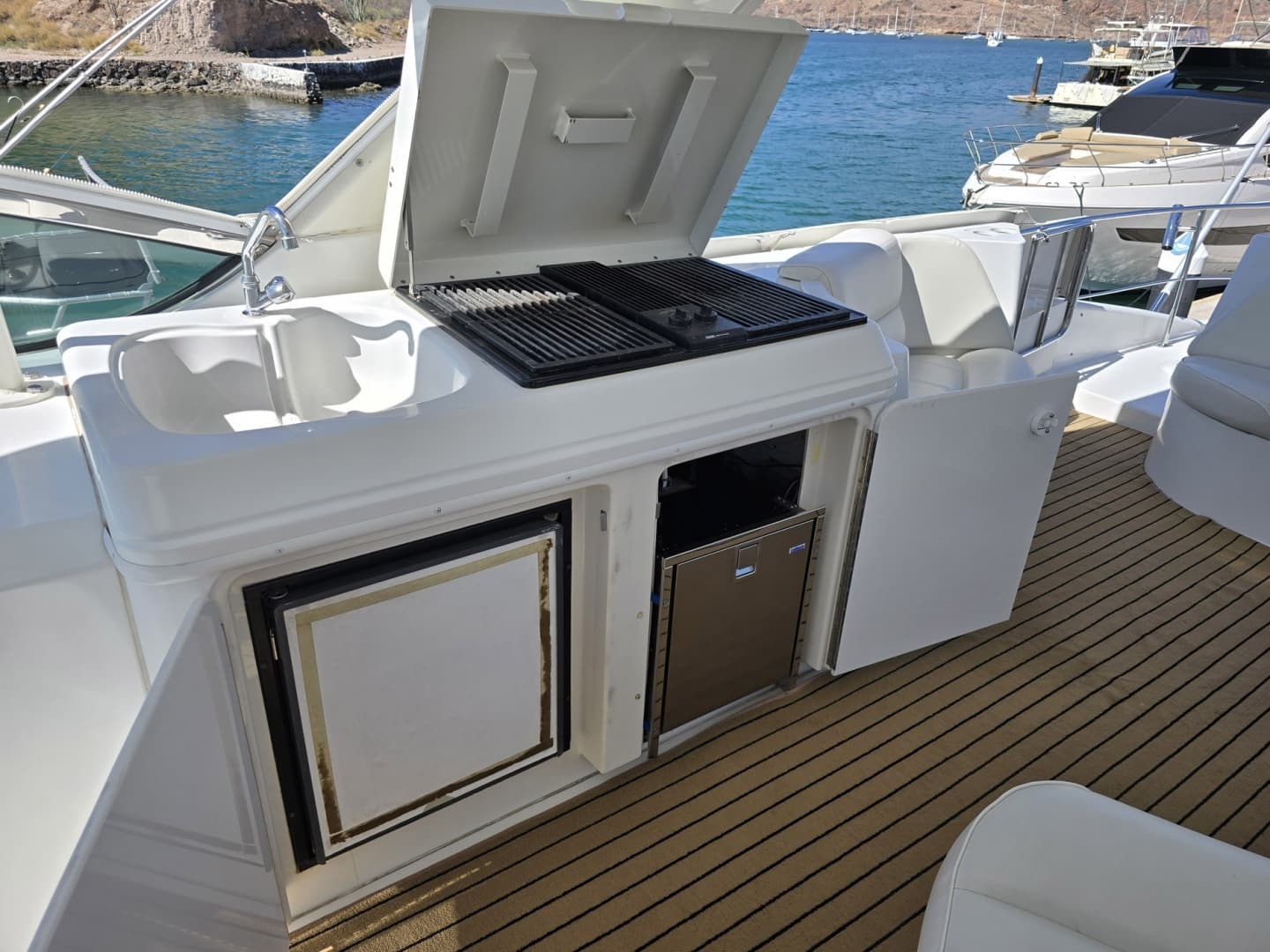 2001 Carver 570 Voyager Pilothouse