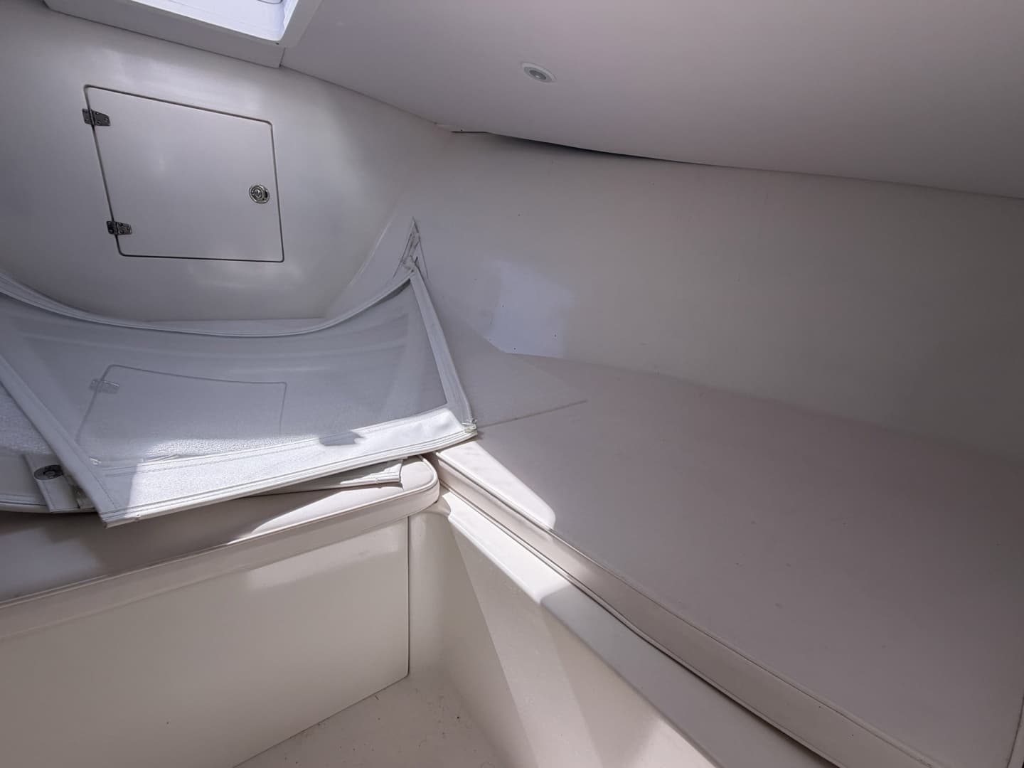 1977 Bertram 31 Flybridge