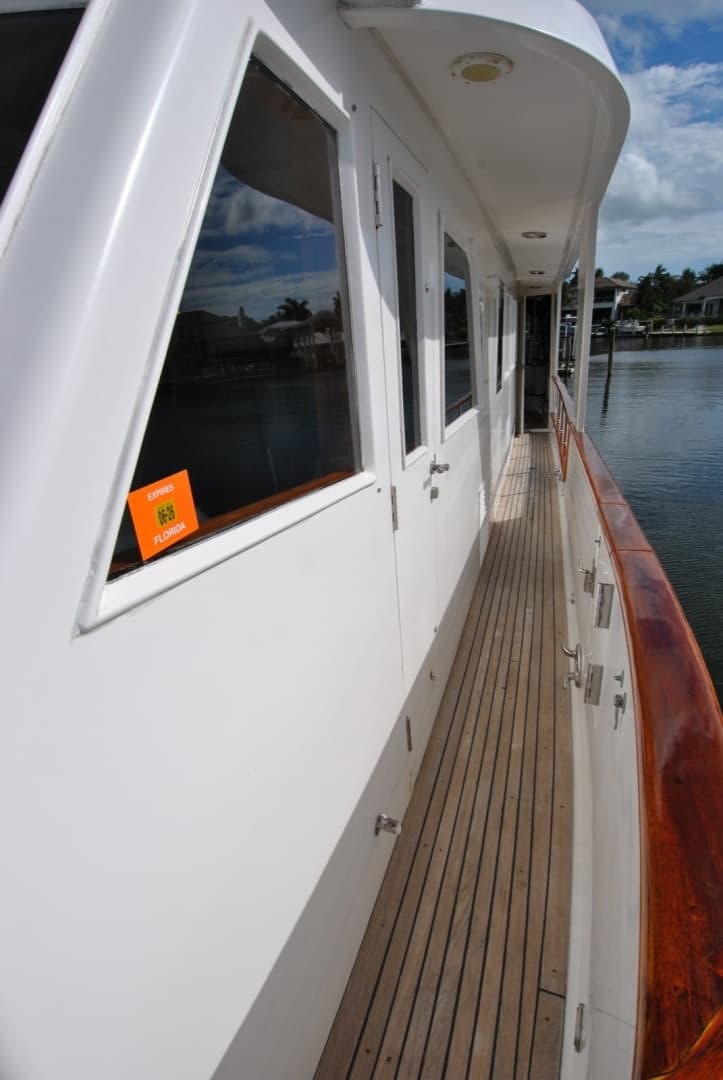 Side Deck