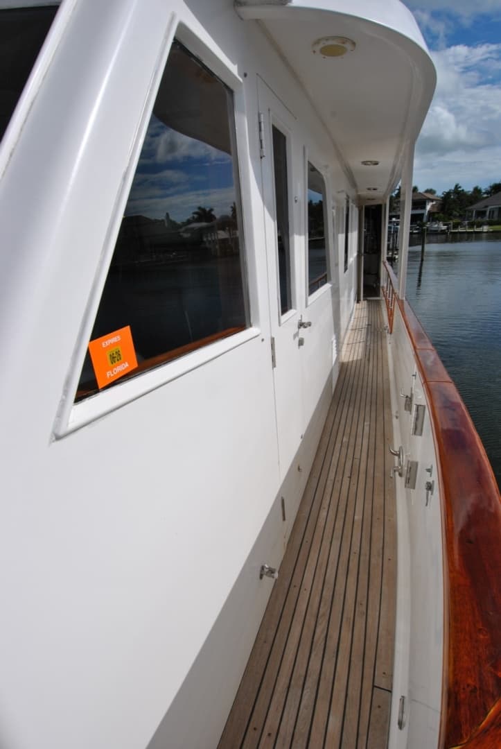 Side Deck