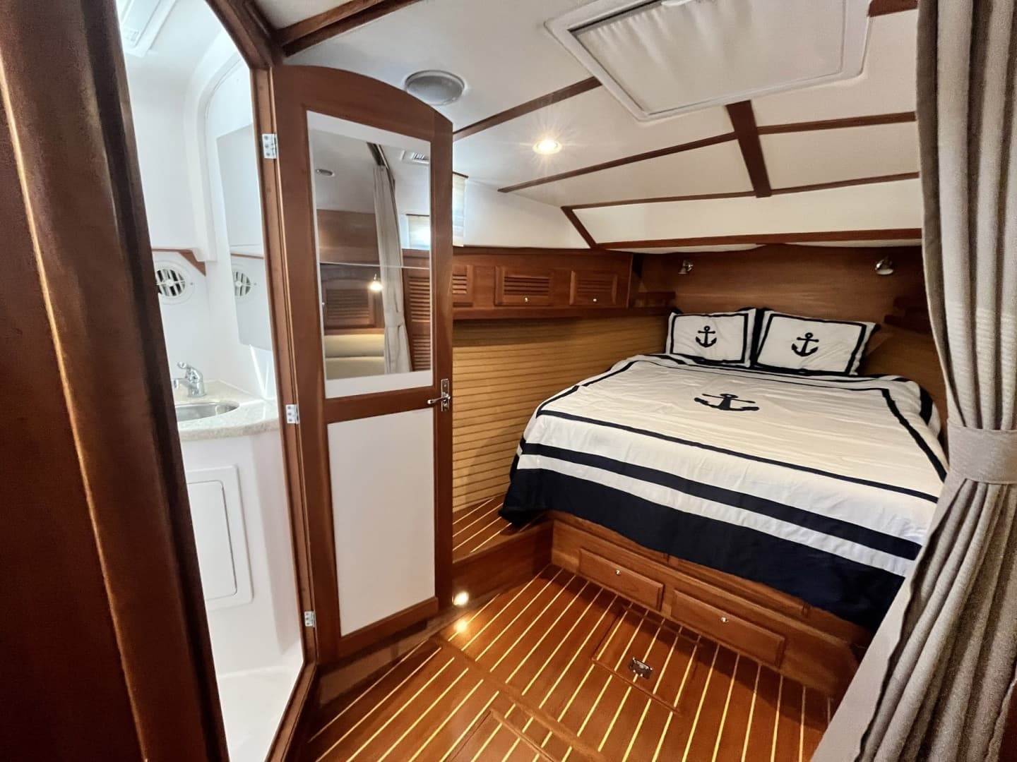 2007 Sabre 34 Express