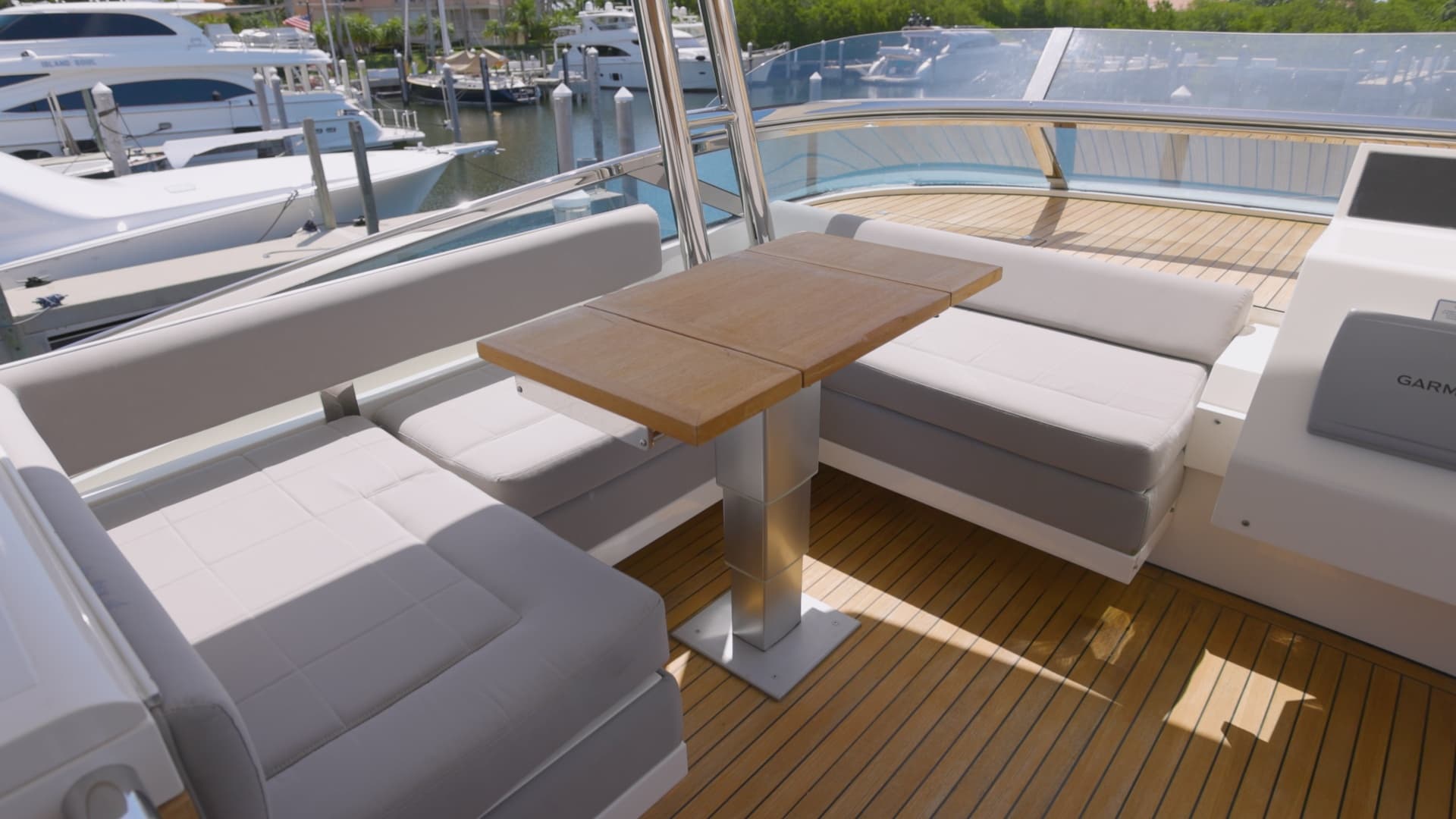 2014 Pre Owned 78 Fairline.00_00_29_14.Still006