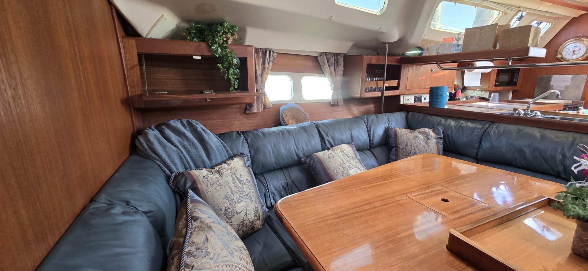 1998 Hunter 410
