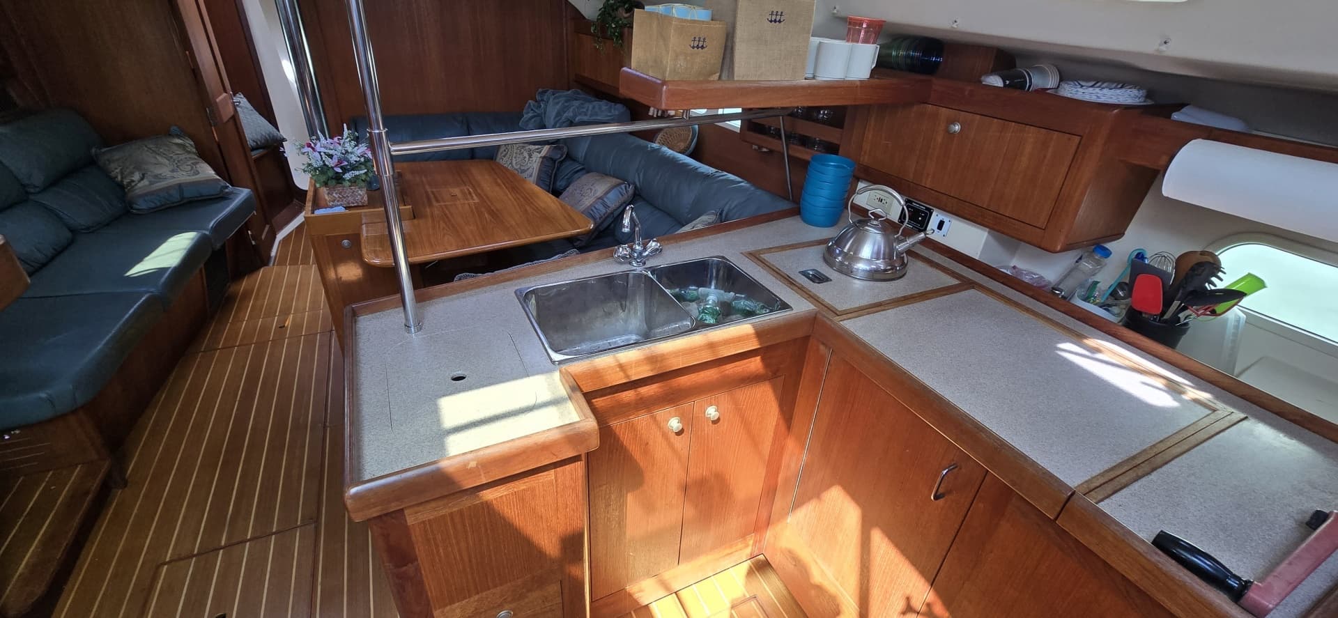 1998 Hunter 410