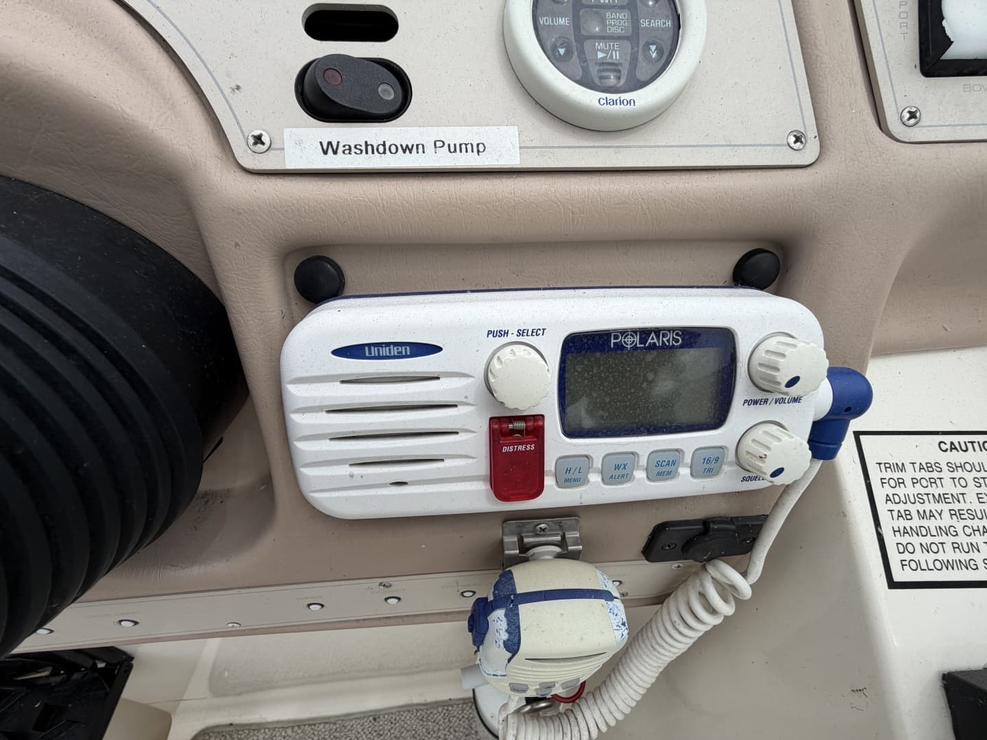 1998 Rinker 266 Fiesta Vee