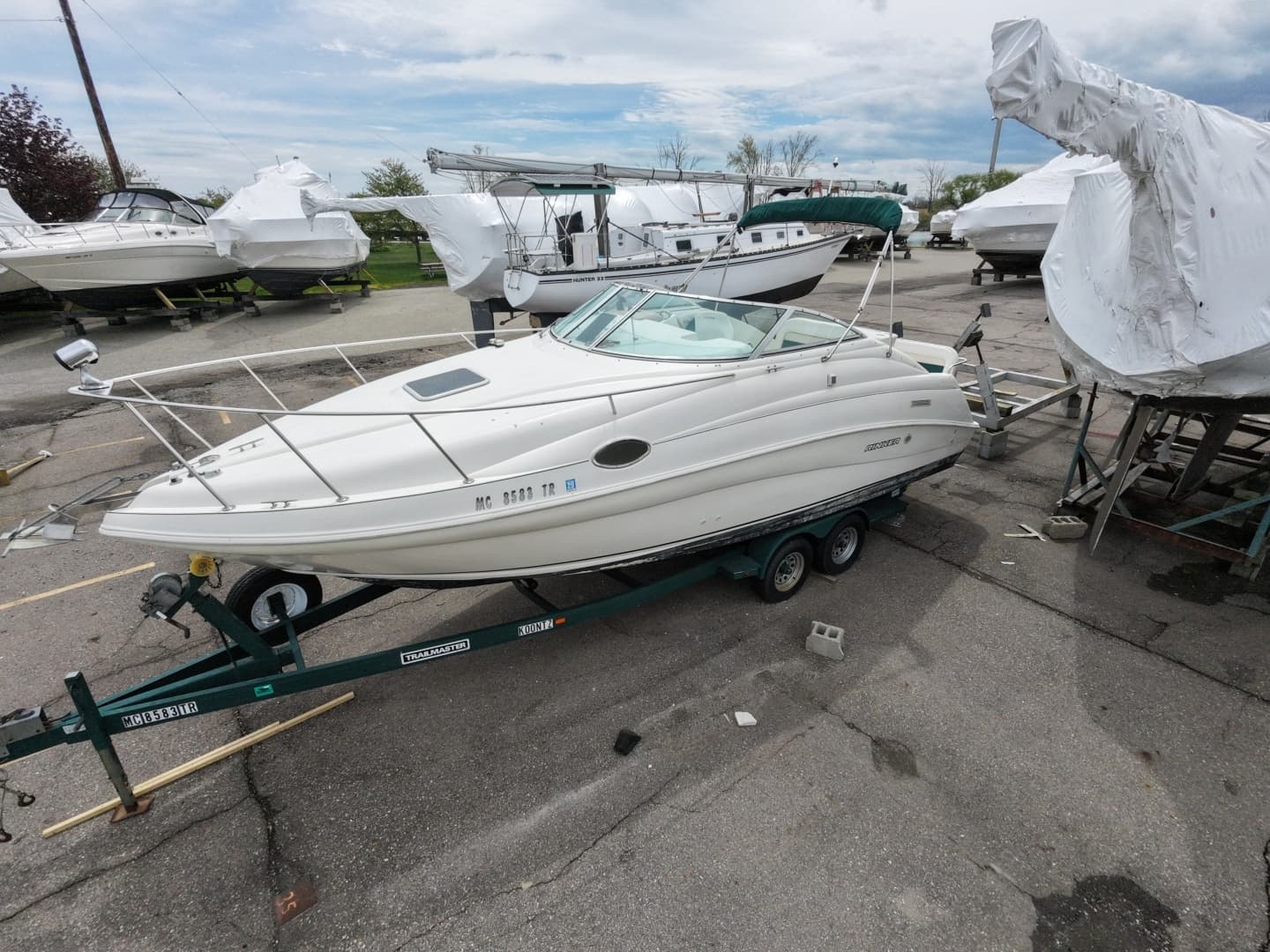1998 Rinker 266 Fiesta Vee