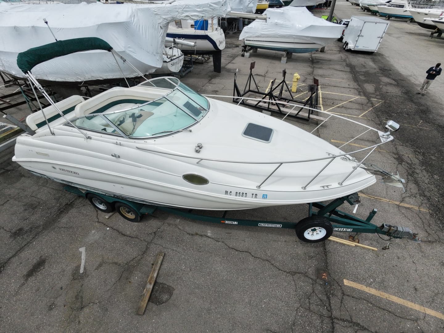 1998 Rinker 266 Fiesta Vee