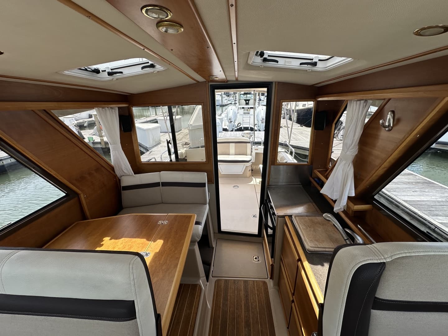2016 Cutwater C-28 LE