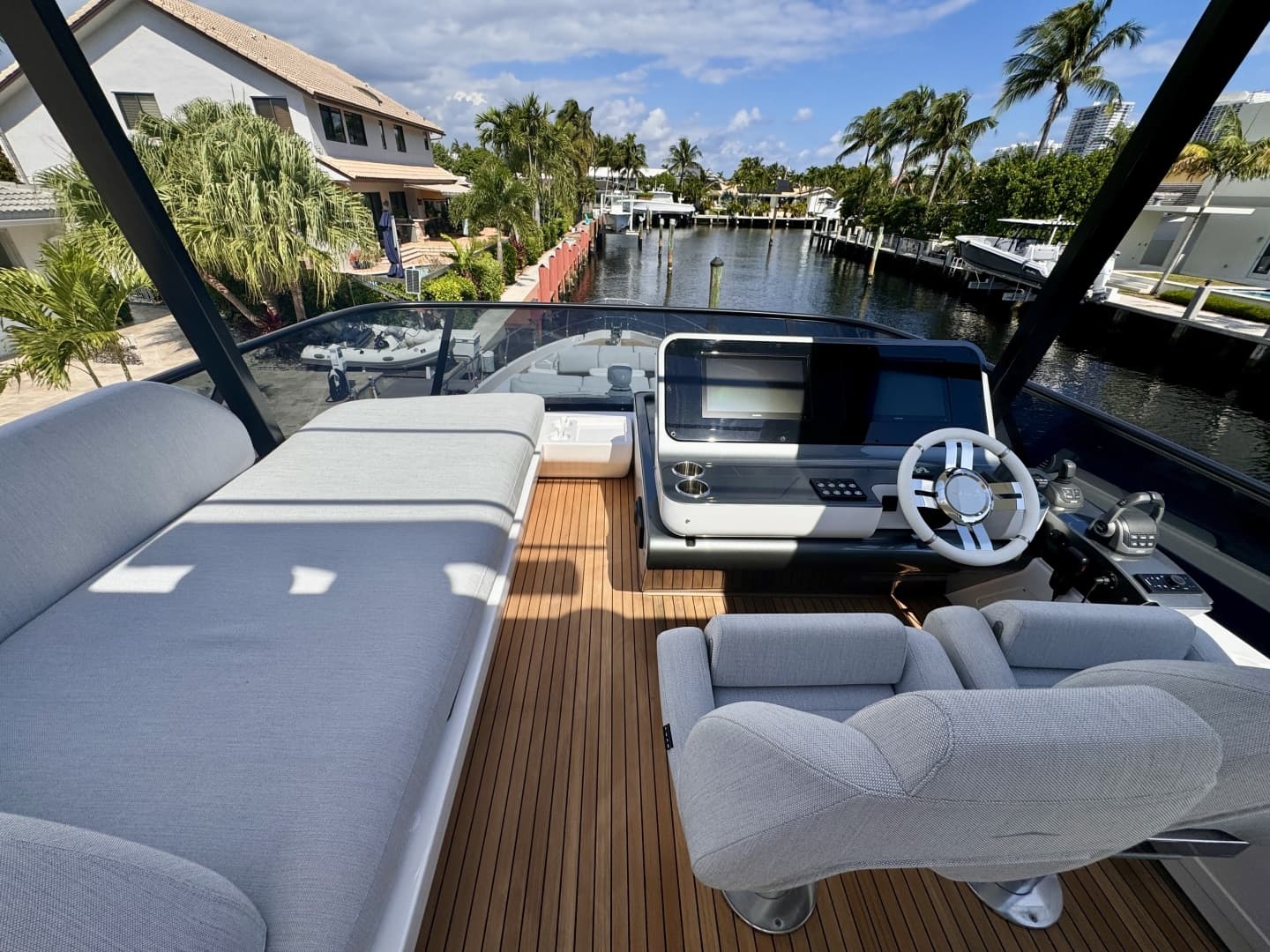 2025 Azimut 