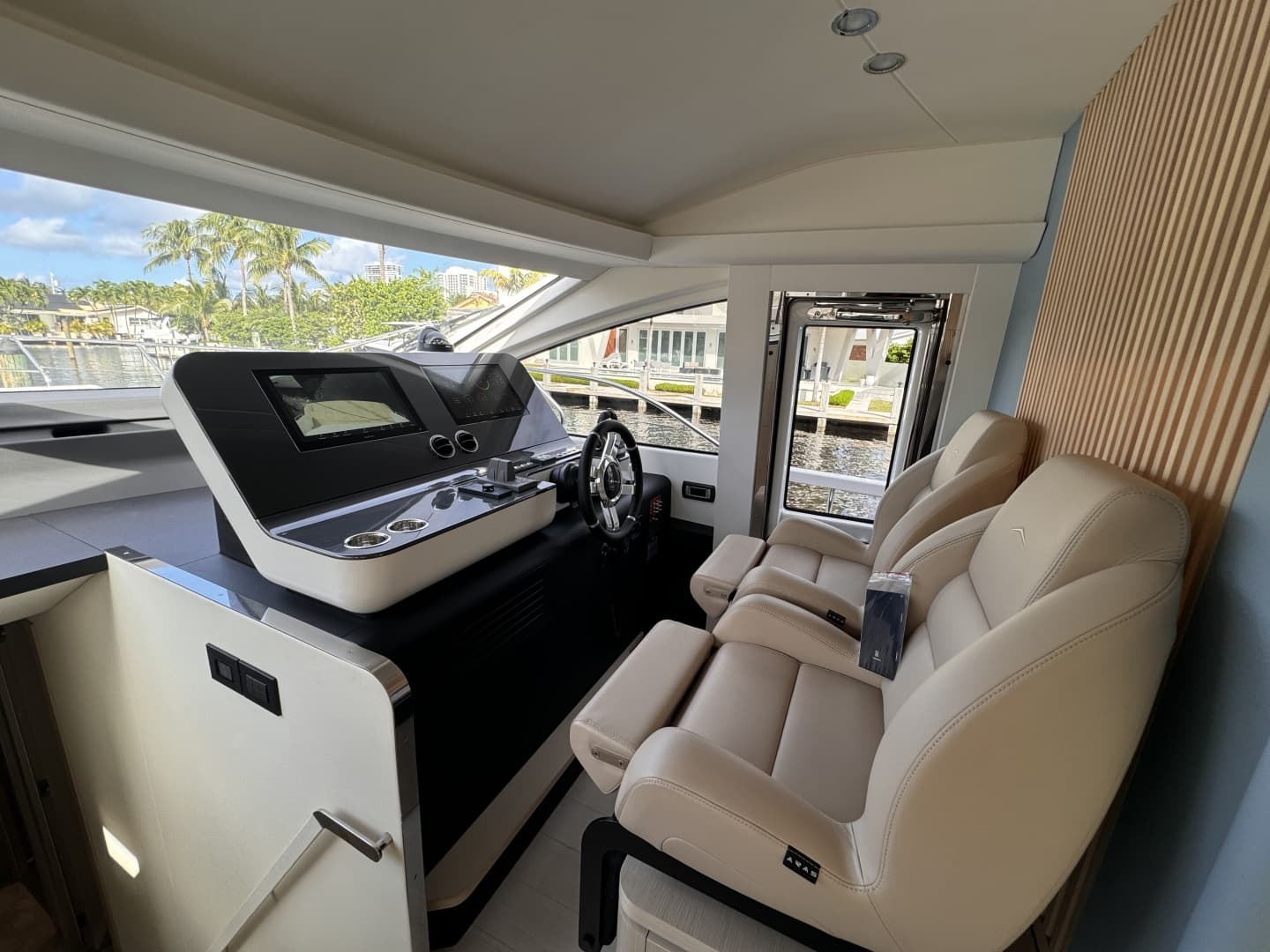 2025 Azimut 