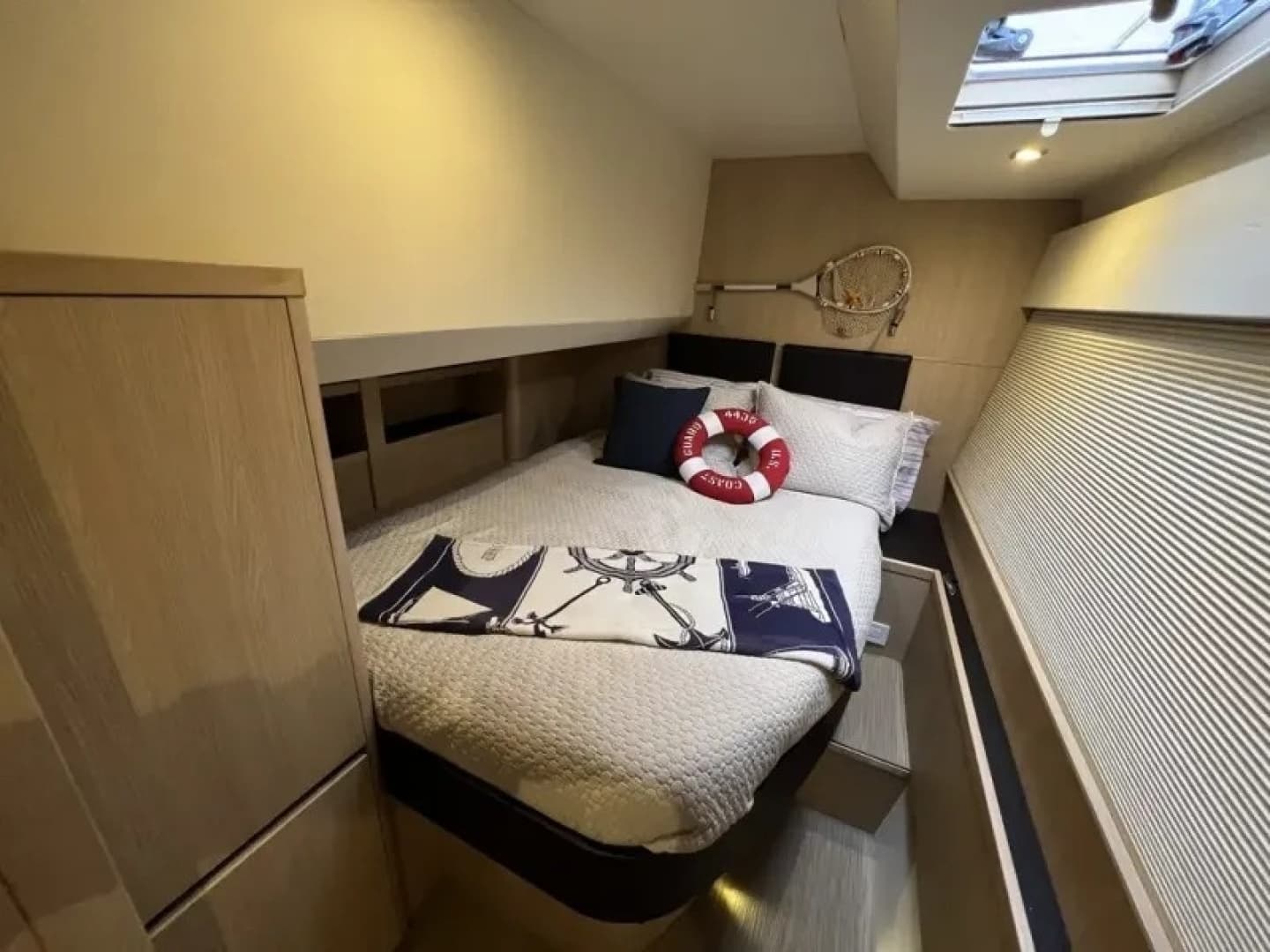 2018 Aquila 44 YACHT