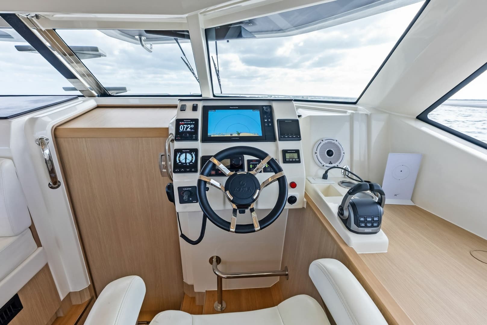 2021 Aquila 