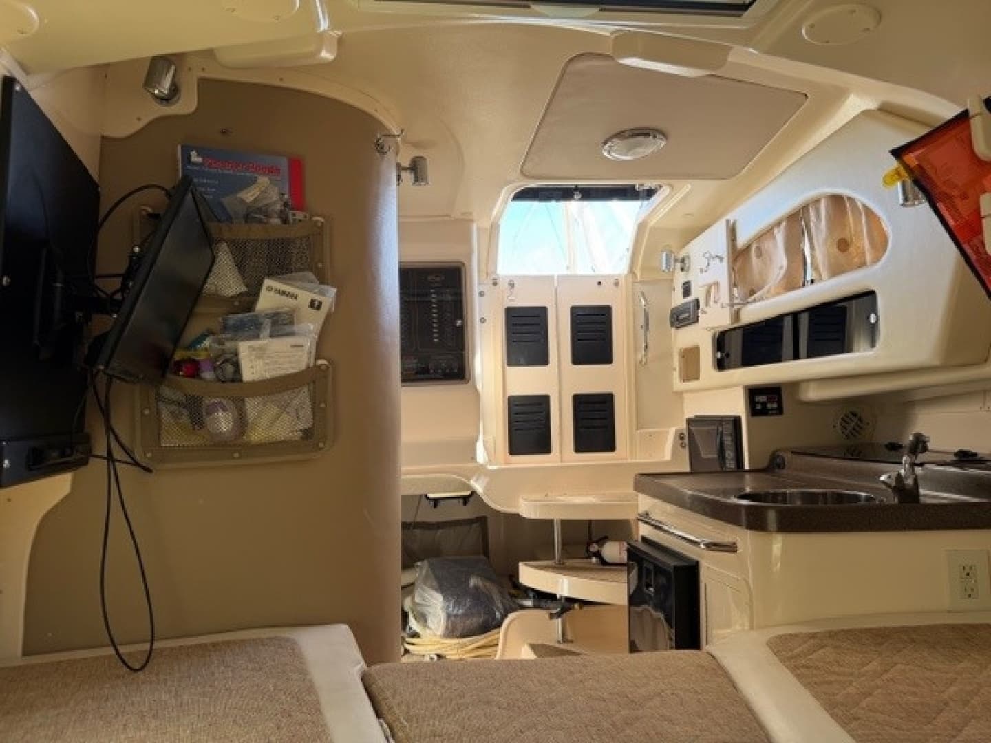 2007 Grady-White 300 Marlin