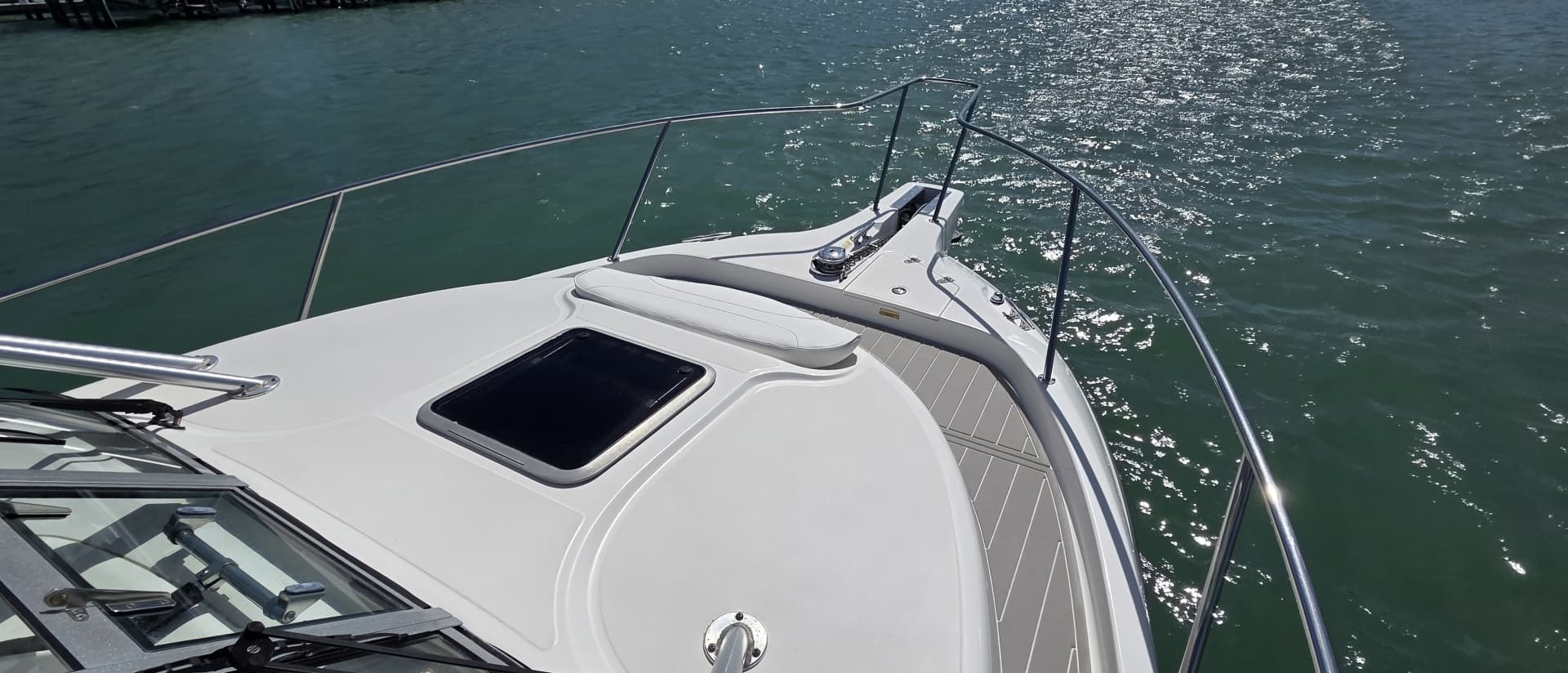 2007 Boston Whaler 305 Conquest