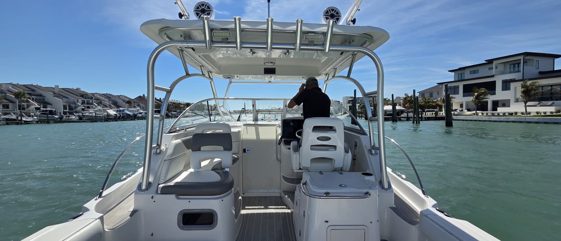 2007 Boston Whaler 305 Conquest