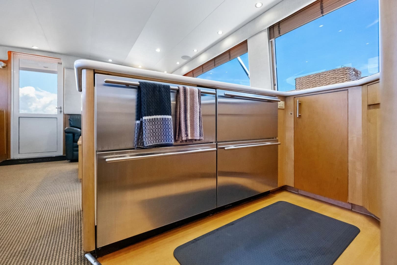 1998 Hatteras Sport Fisherman