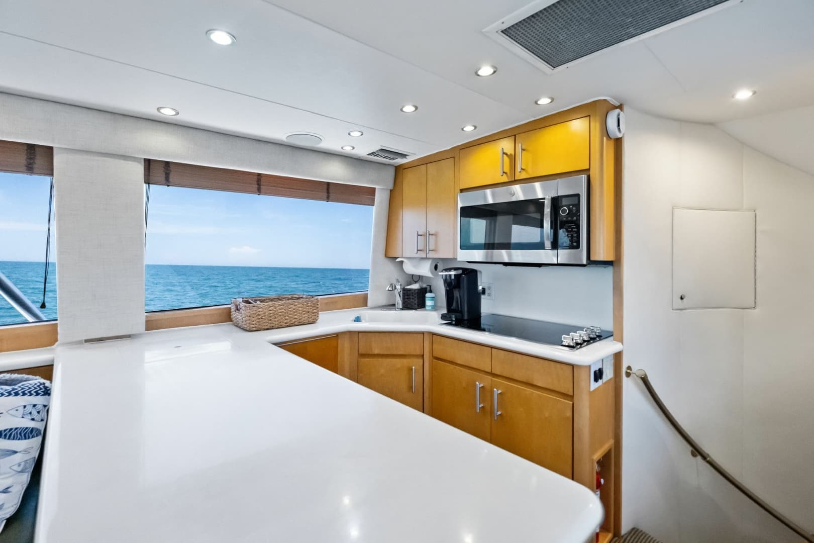 1998 Hatteras Sport Fisherman