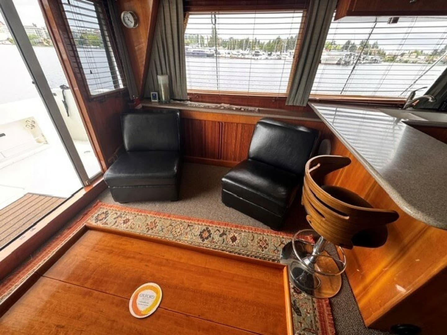 2001 Navigator Classic 48