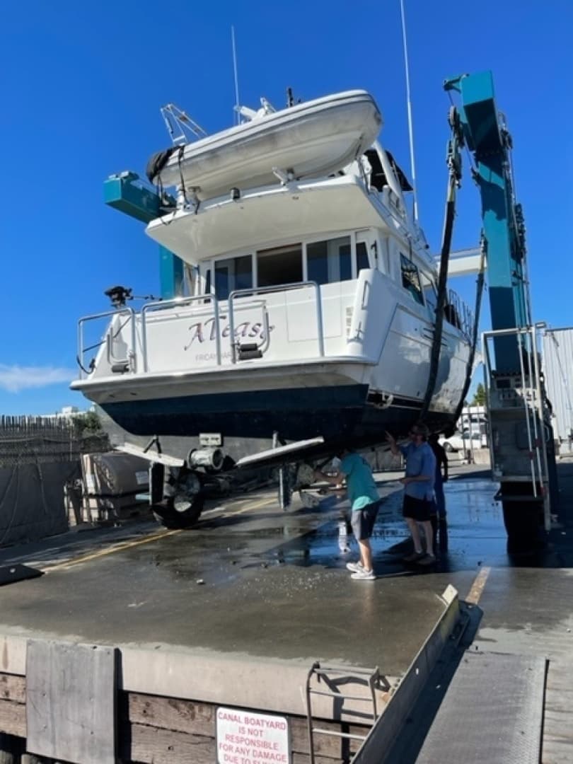 2001 Navigator Pilothouse