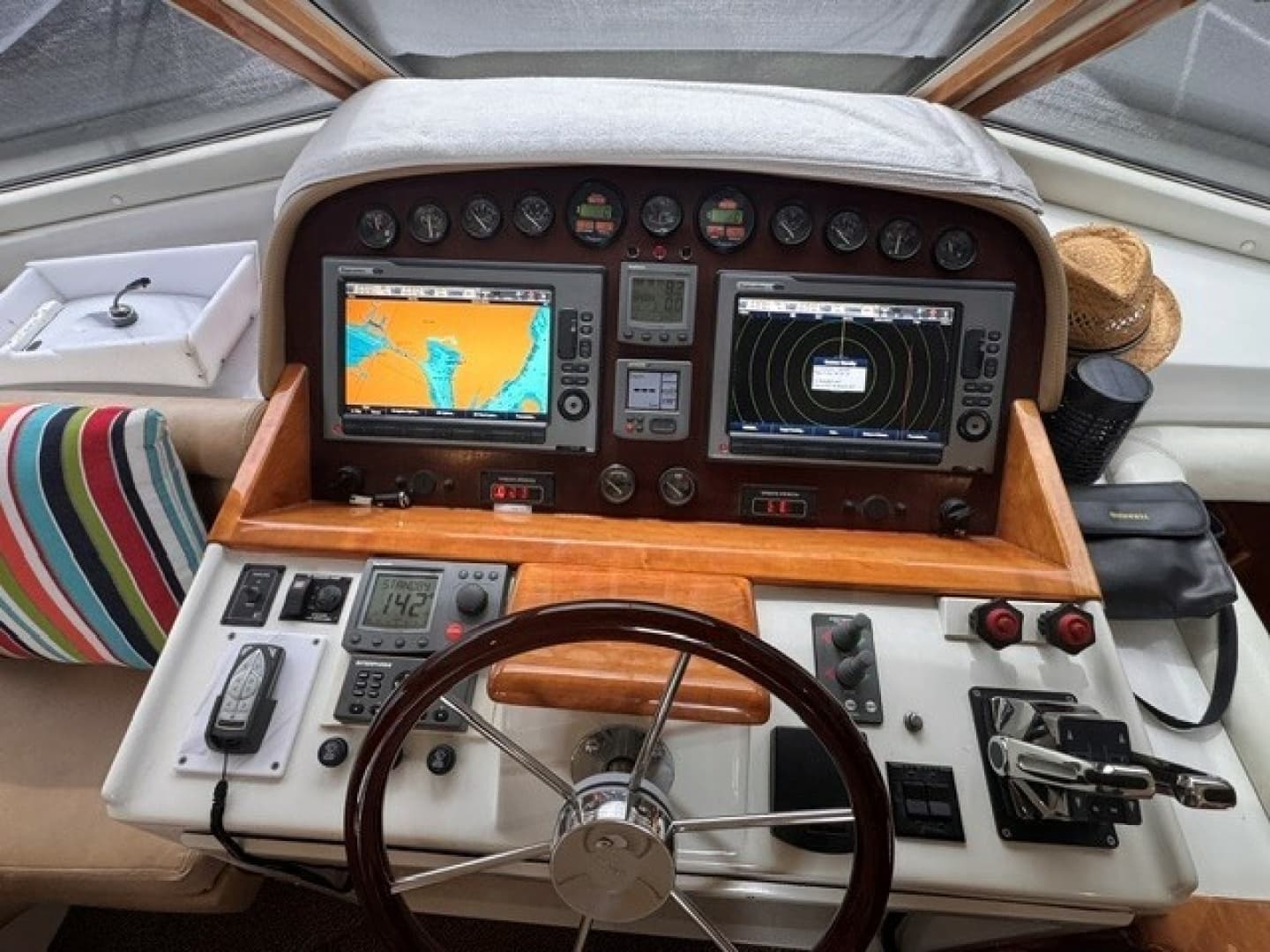 2001 Navigator Classic 48