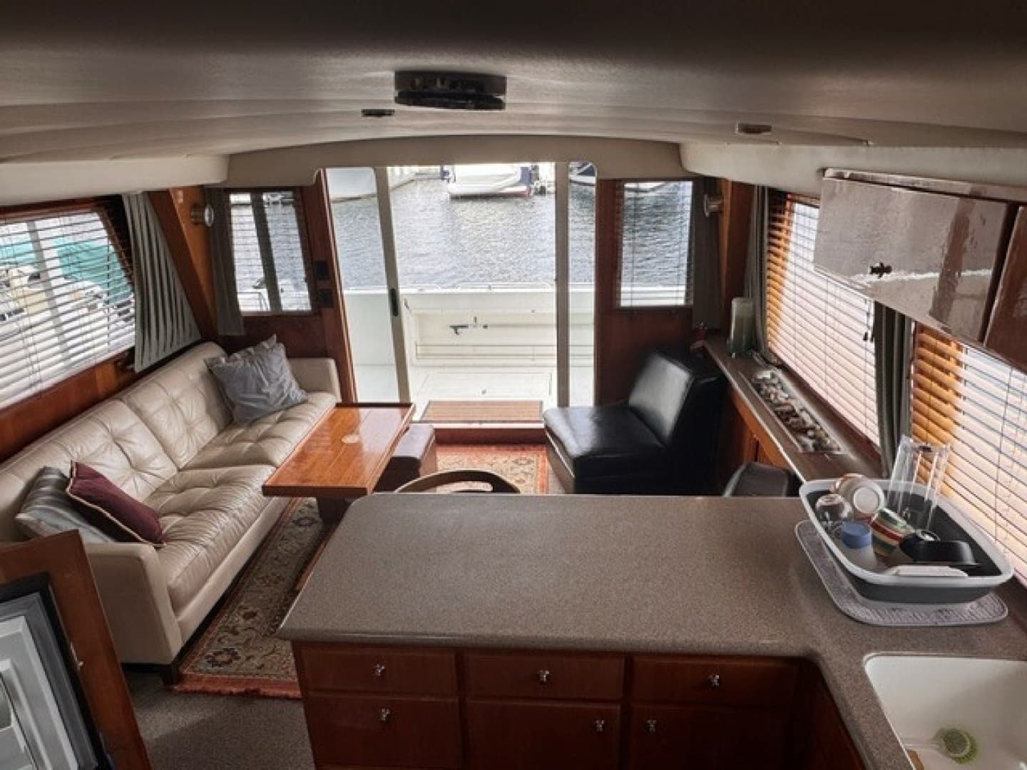 2001 Navigator Pilothouse