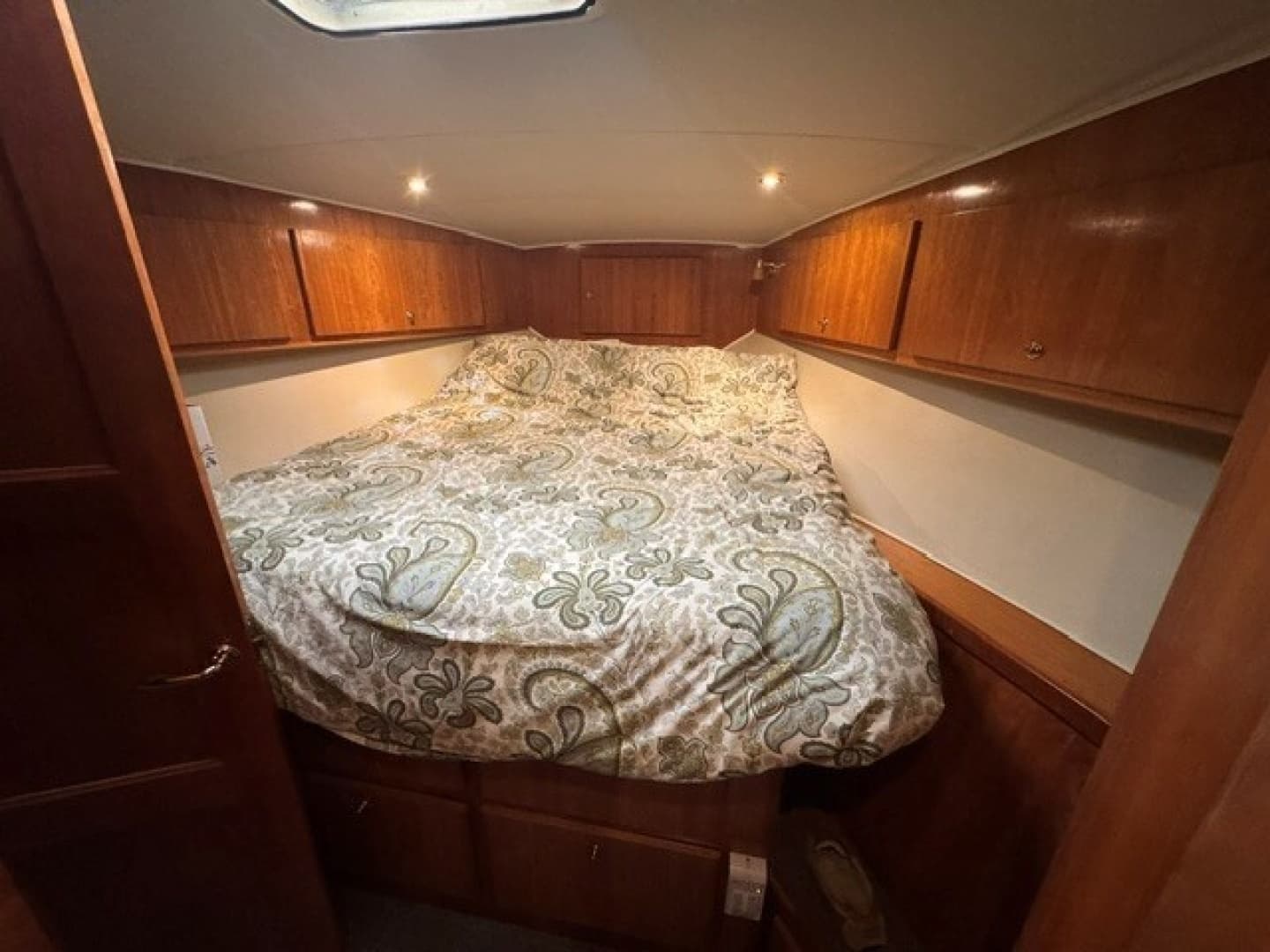 2001 Navigator Classic 48