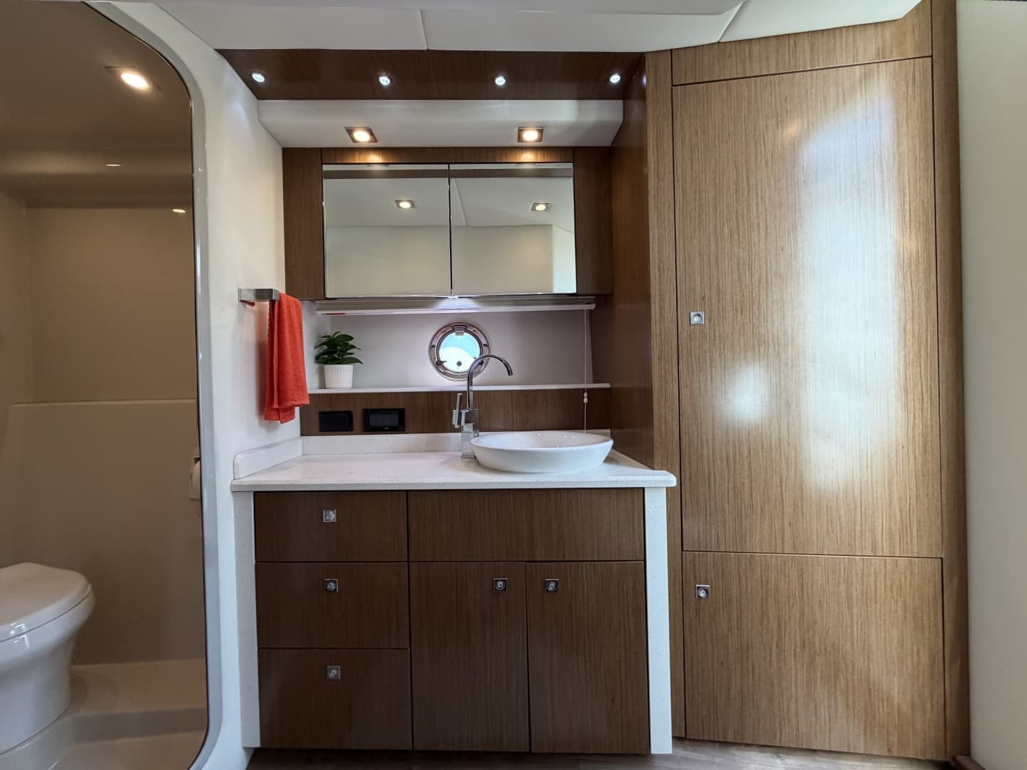 2016 Cruisers Yachts 41 Cantius