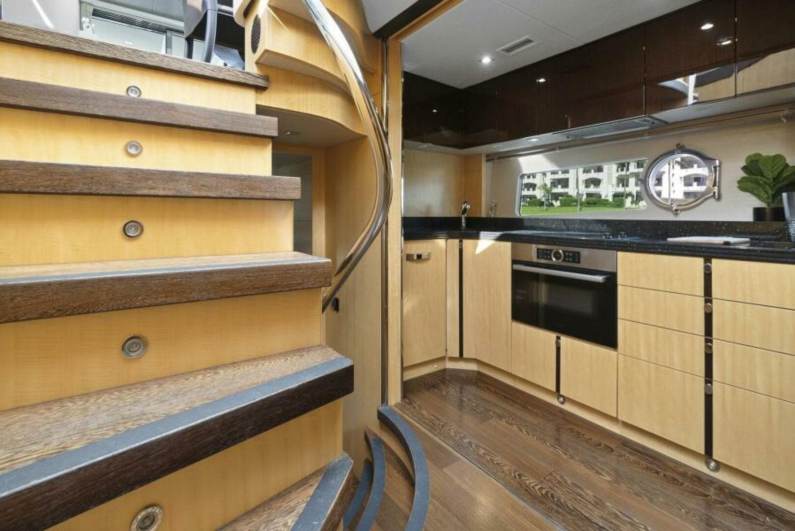2015 Sunseeker Sport Yacht