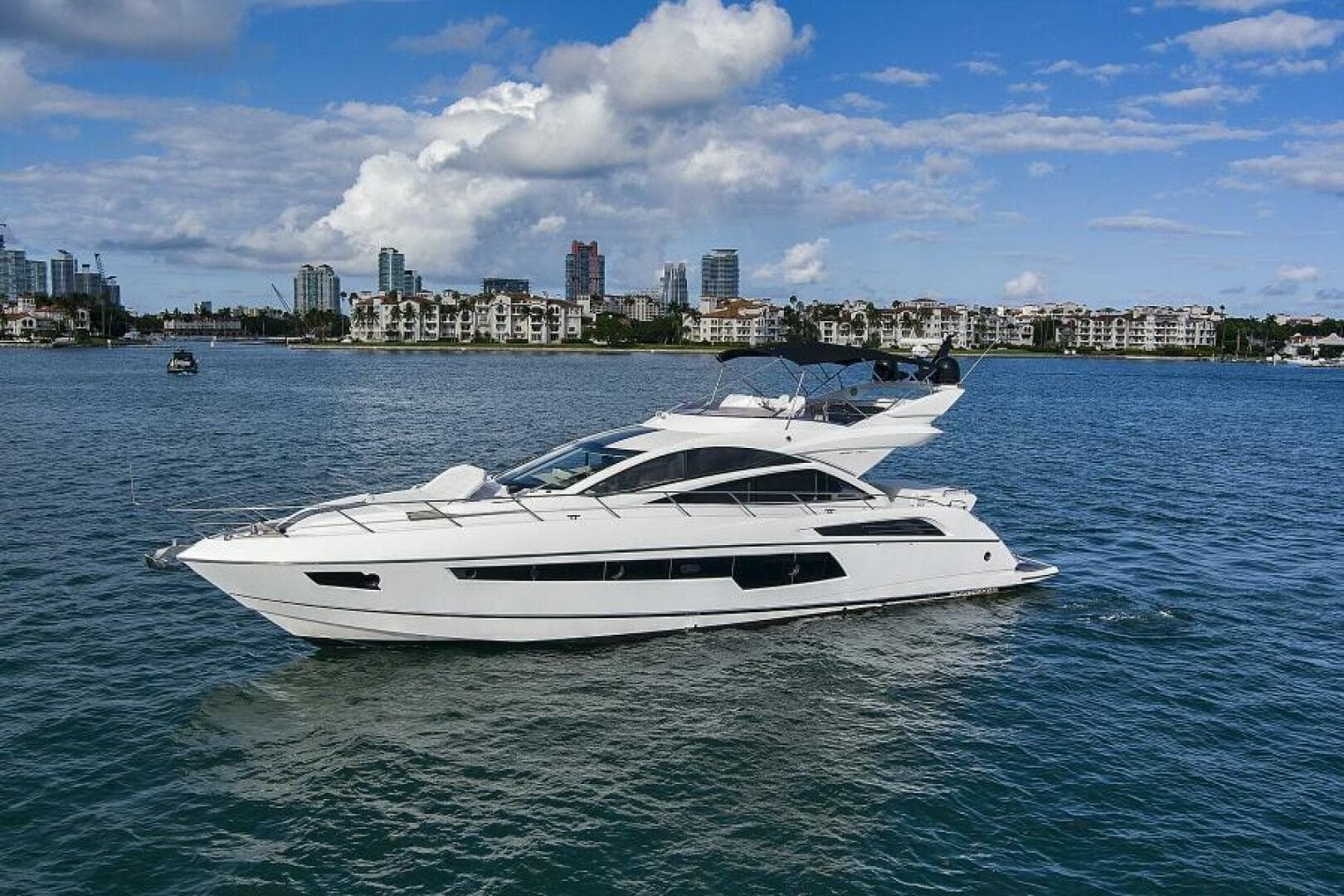 2015 Sunseeker Sport Yacht