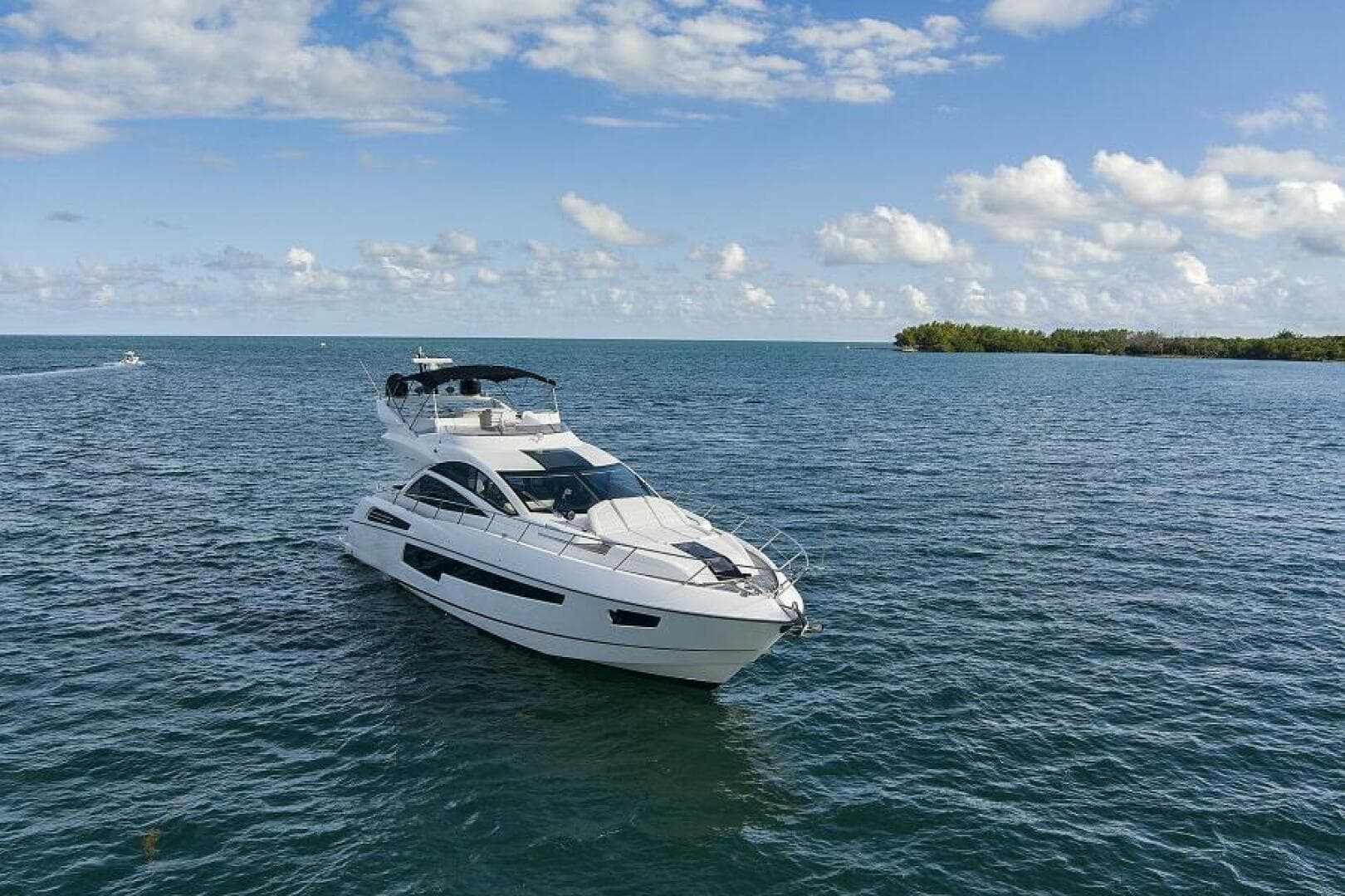 2015 Sunseeker Sport Yacht