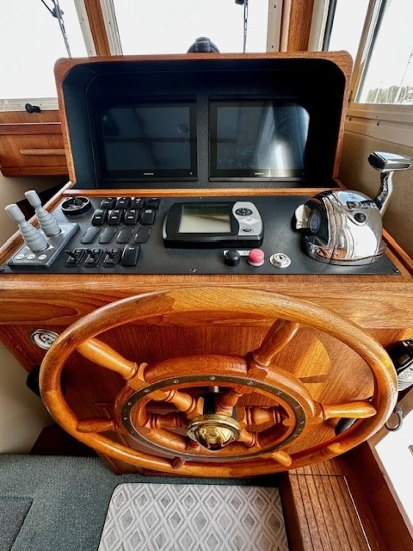 2006 Nordic Tugs 37