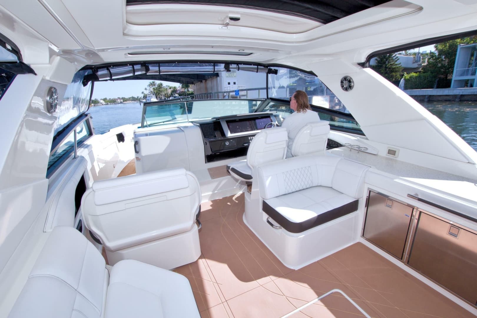 2021 Sea Ray SLX 400 Outboard