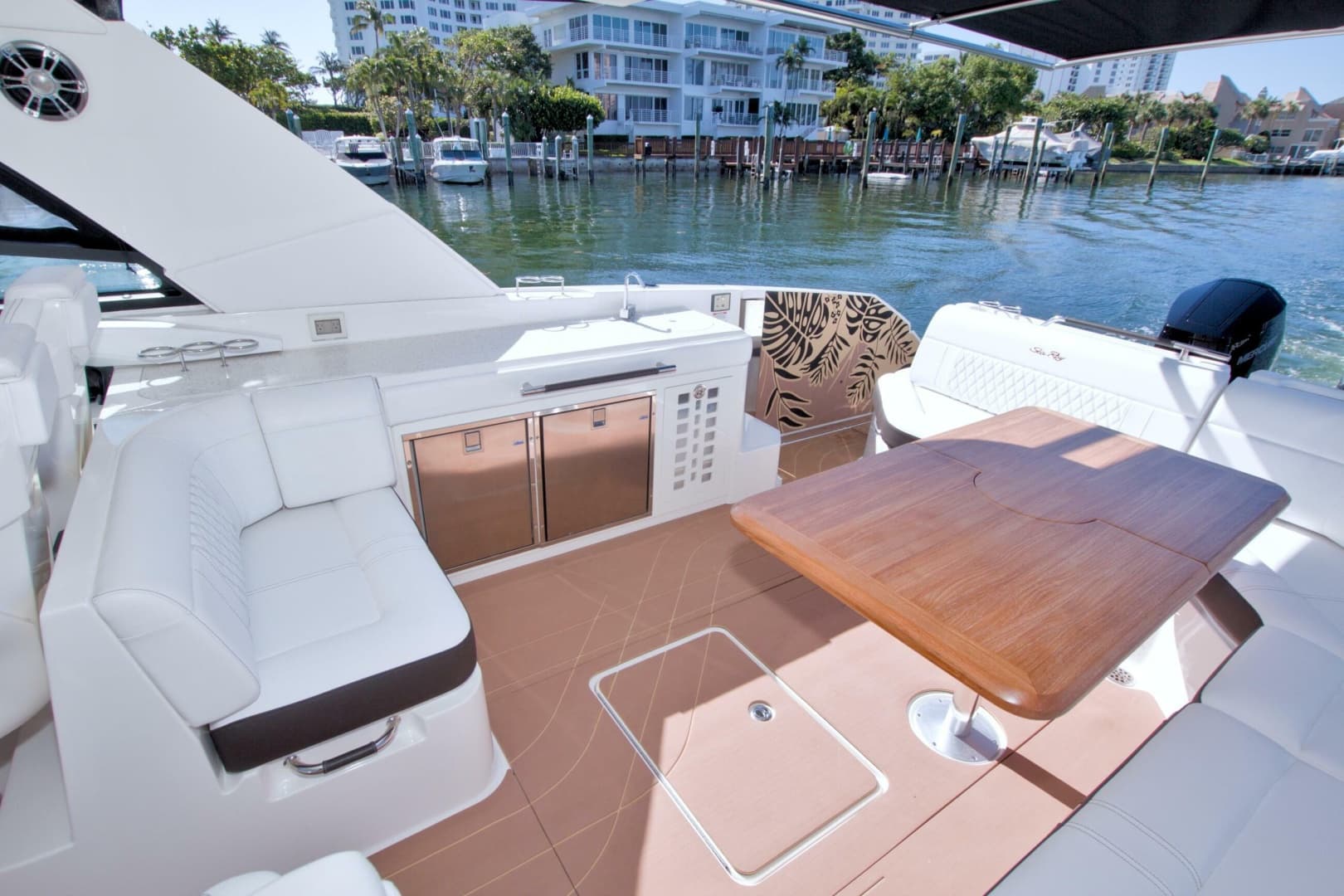 2021 Sea Ray SLX 400 Outboard