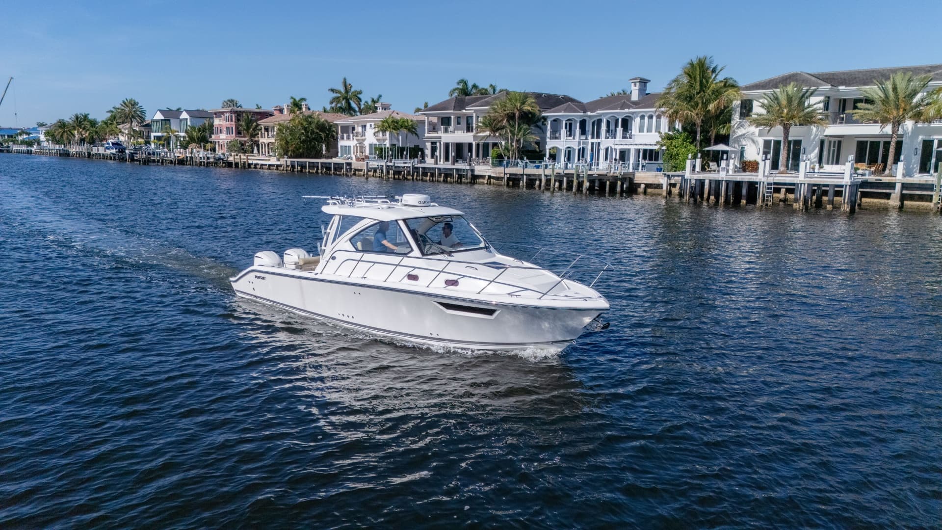 2018 Pursuit 325 OS