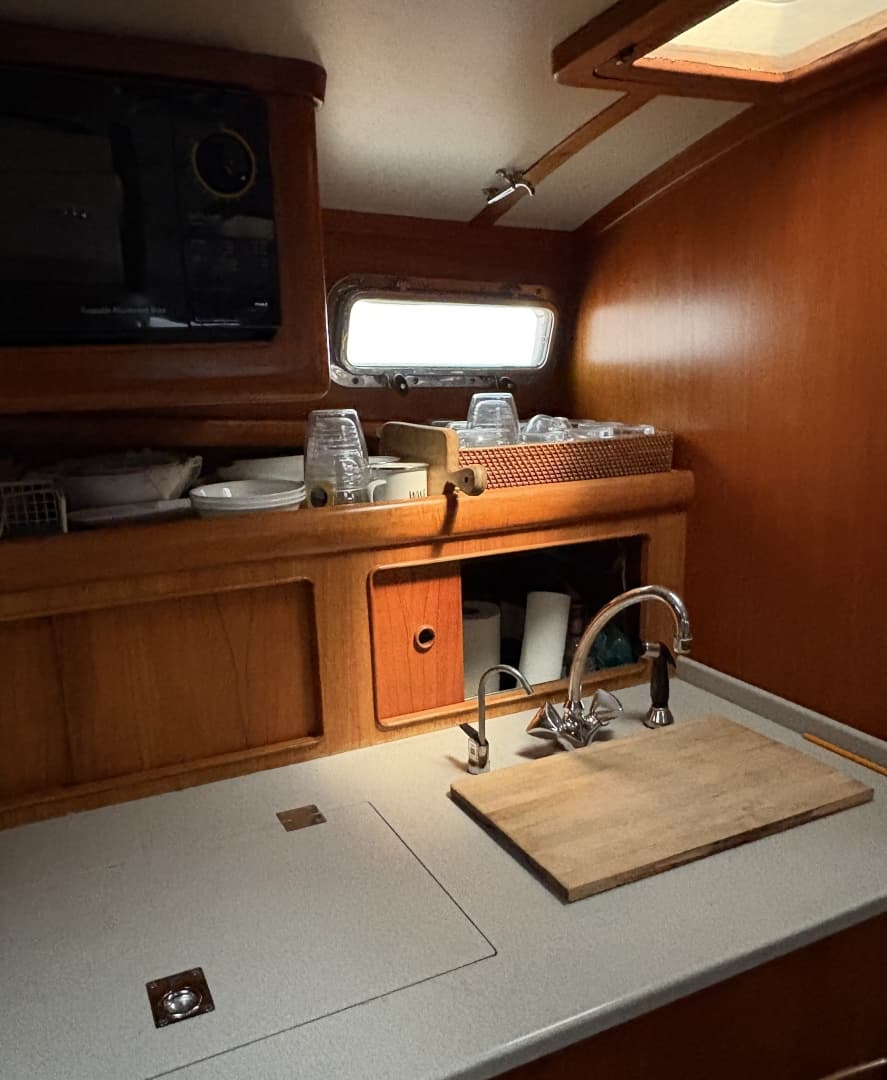 2000 Little Harbor 36 Express
