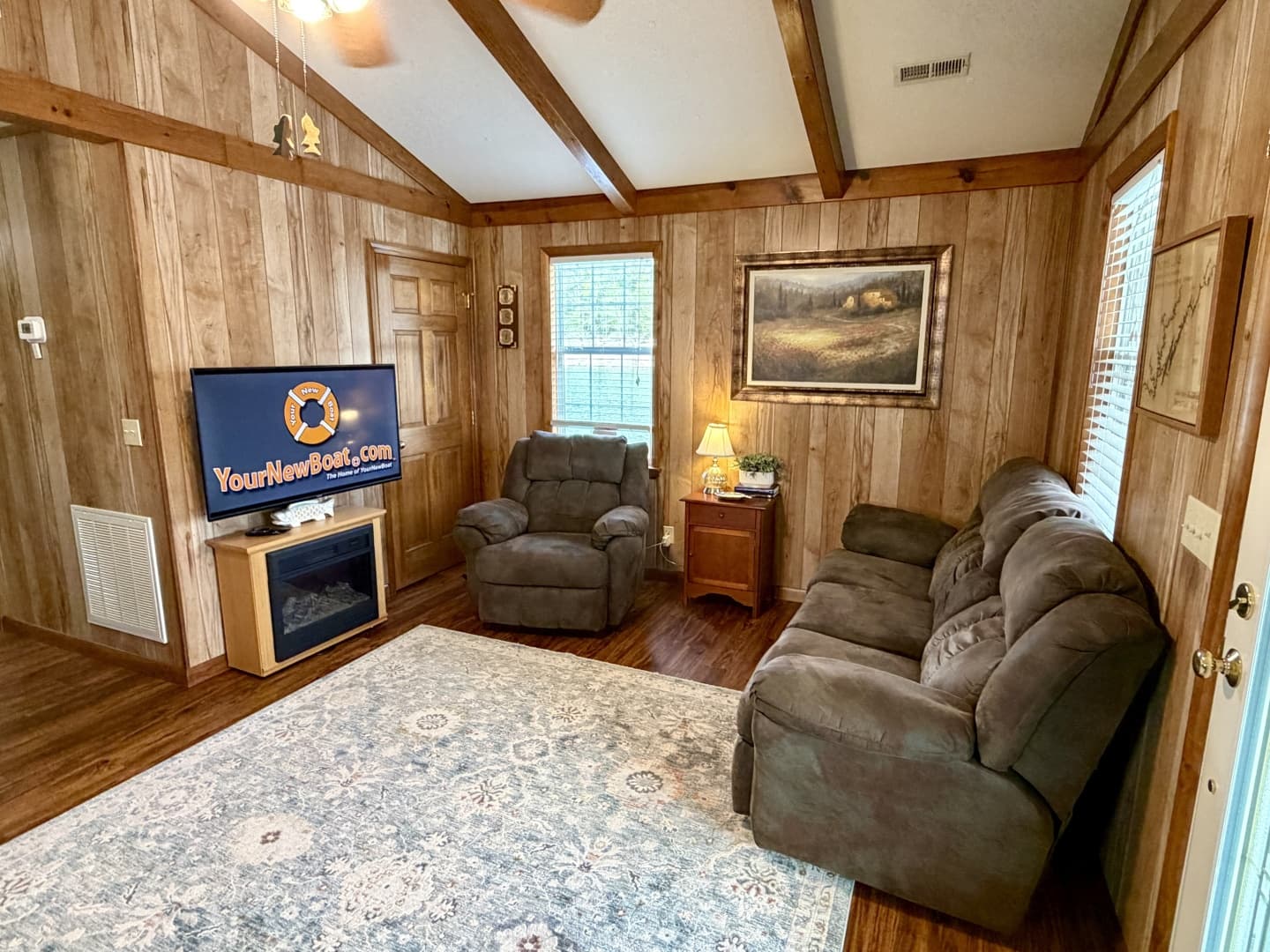 2002 Custom 20 x 53 Floating Cabin - Approx 999/sqft
