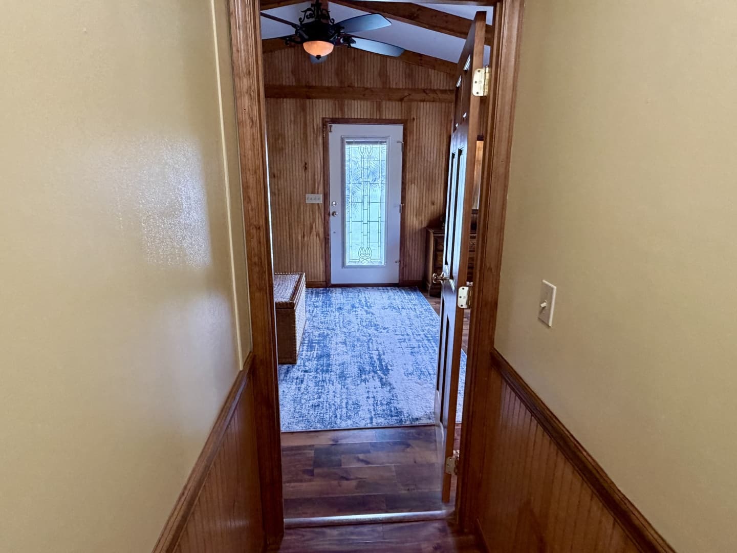 2002 Custom 20 x 53 Floating Cabin - Approx 999/sqft