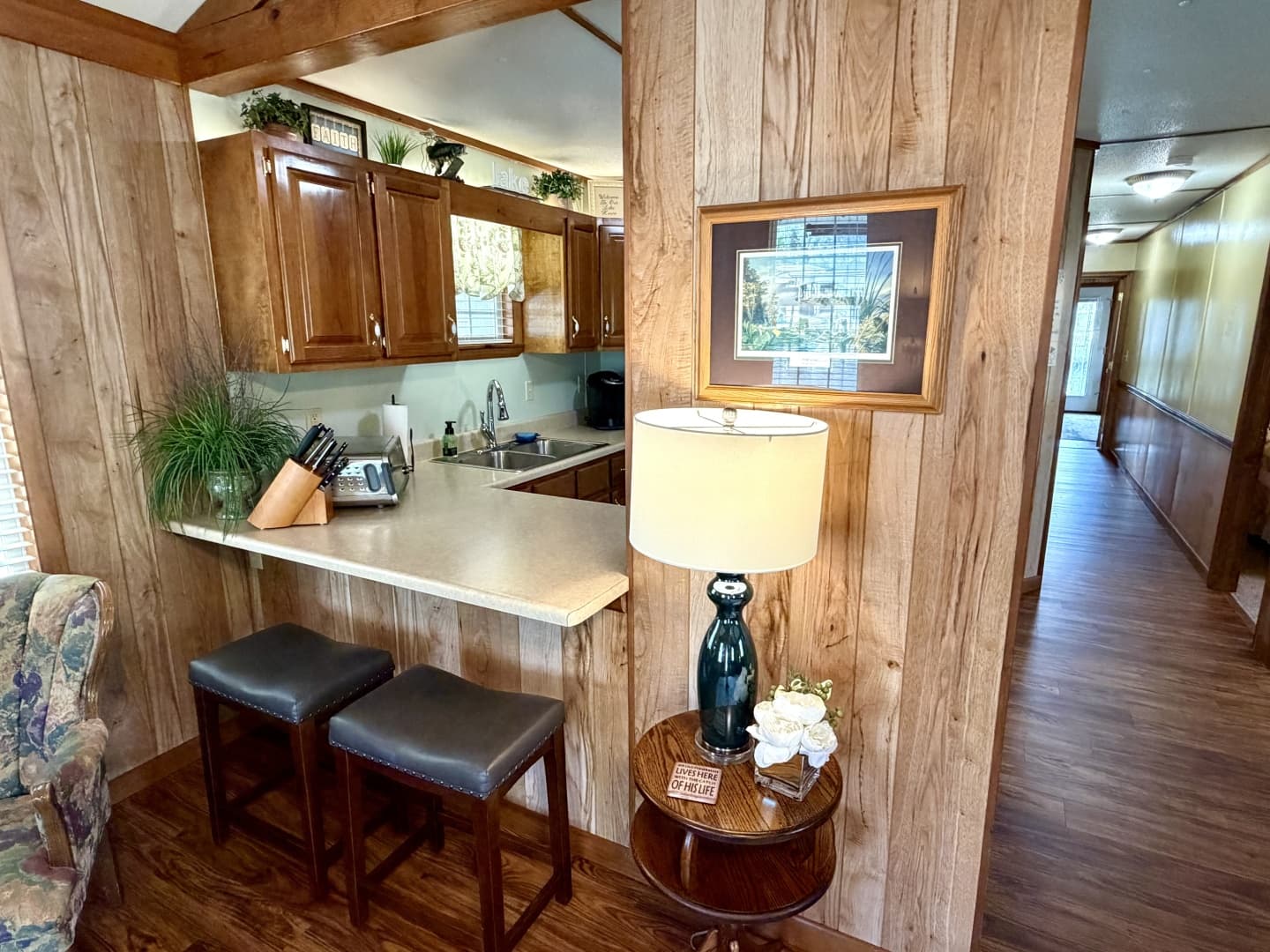2002 Custom 20 x 53 Floating Cabin - Approx 999/sqft