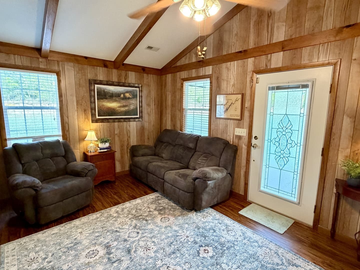 2002 Custom 20 x 53 Floating Cabin - Approx 999/sqft