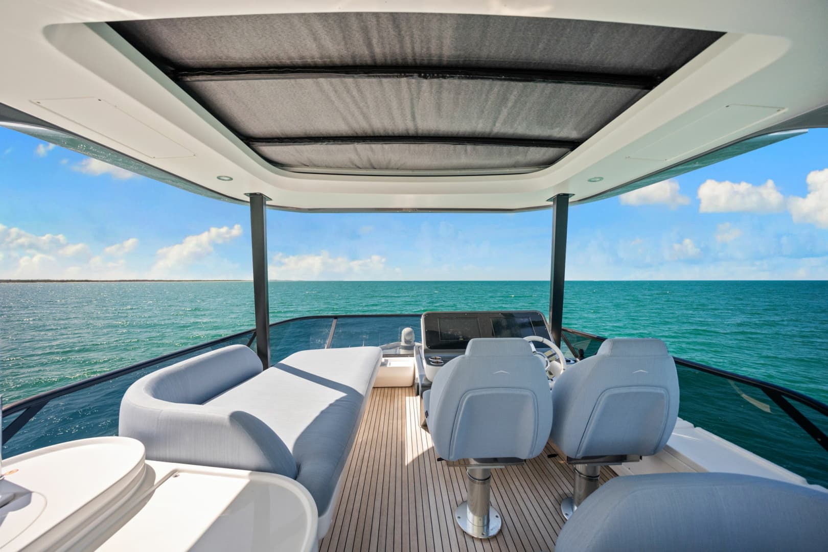 2025 Azimut 68 FLY