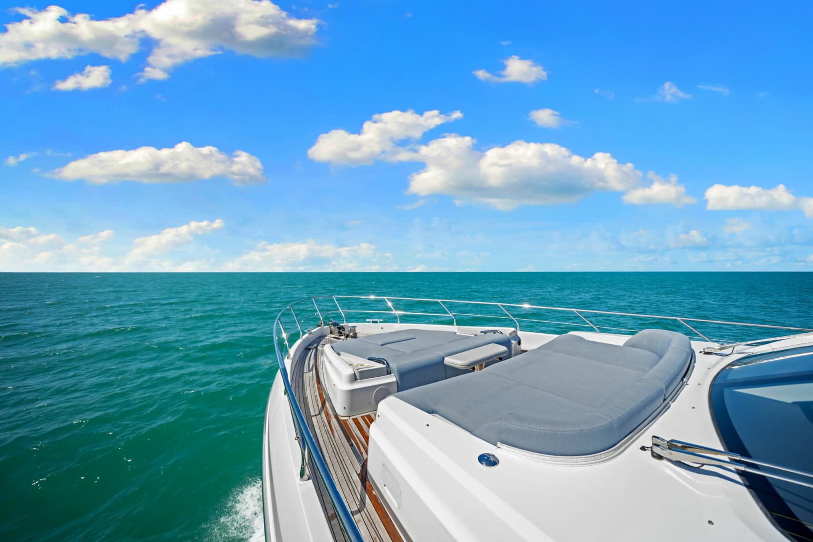 2025 Azimut 68 FLY