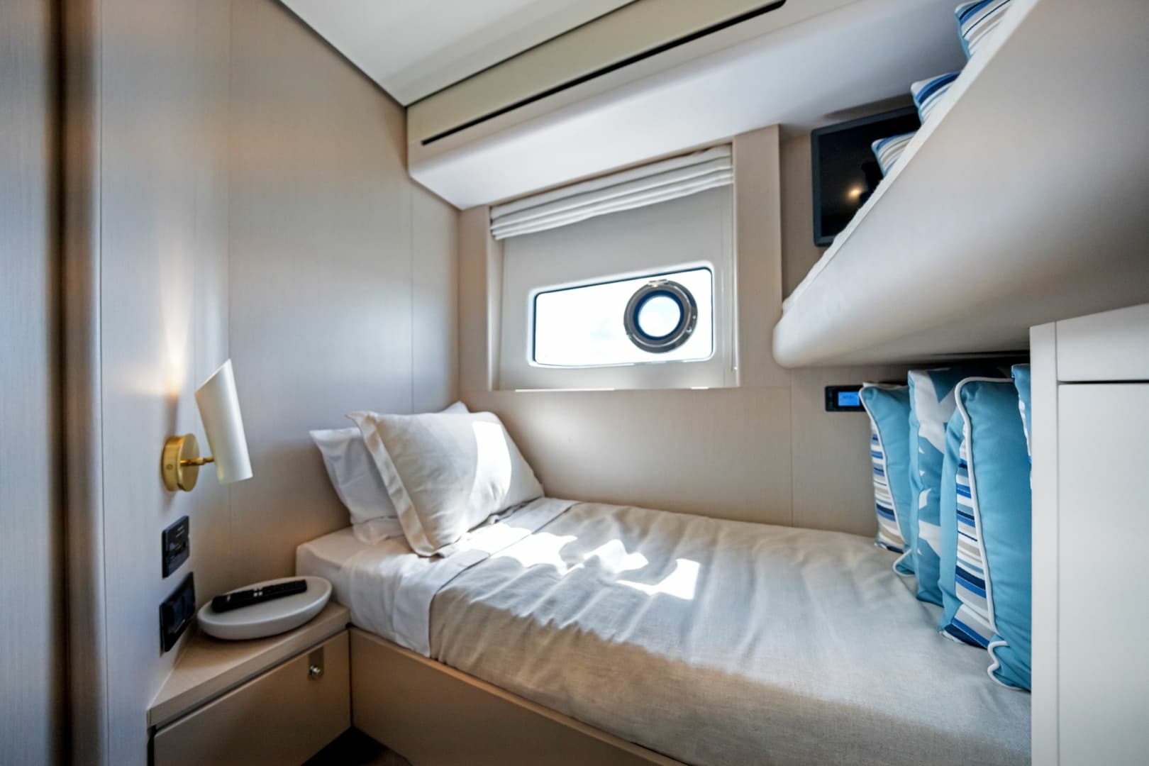 2025 Azimut 68 FLY